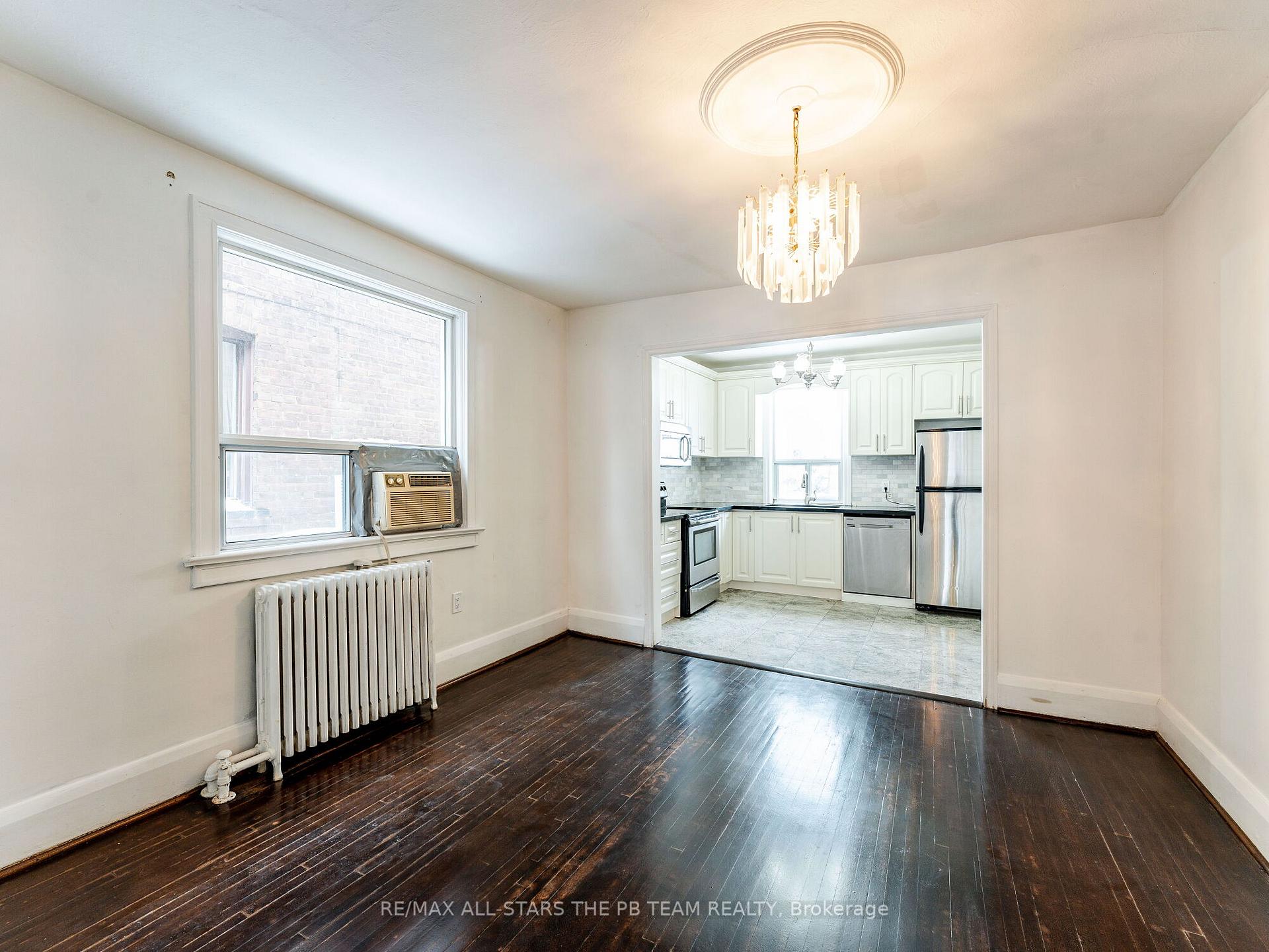 Photo 7 of 225 Dewhurst Boulevard N, Toronto, Danforth Village-East York — HOMEH