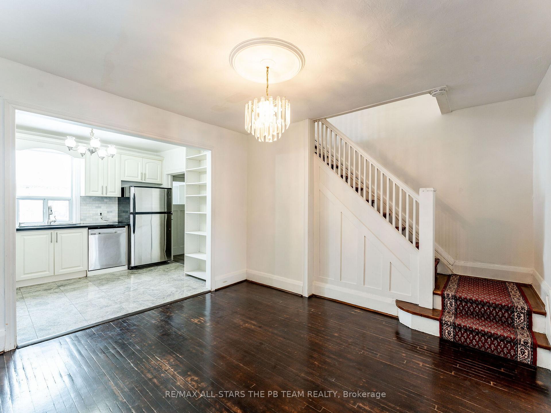 Photo 8 of 225 Dewhurst Boulevard N, Toronto, Danforth Village-East York — HOMEH