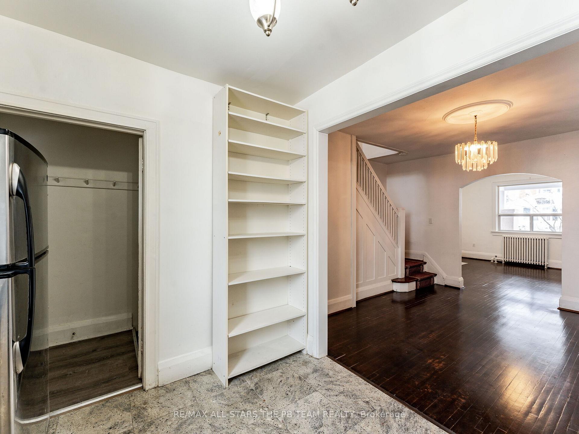 Photo 12 of 225 Dewhurst Boulevard N, Toronto, Danforth Village-East York — HOMEH