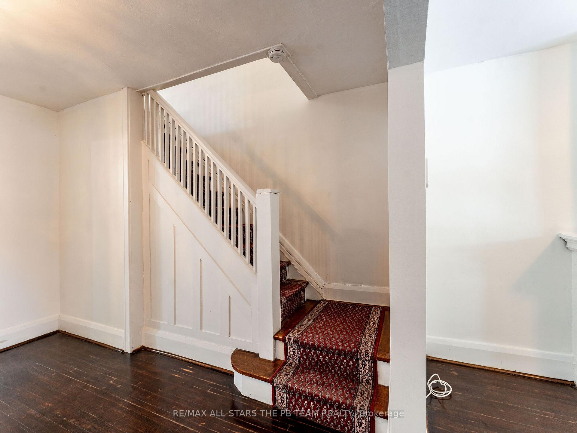 Photo 13 of 225 Dewhurst Boulevard N, Toronto, Danforth Village-East York — HOMEH