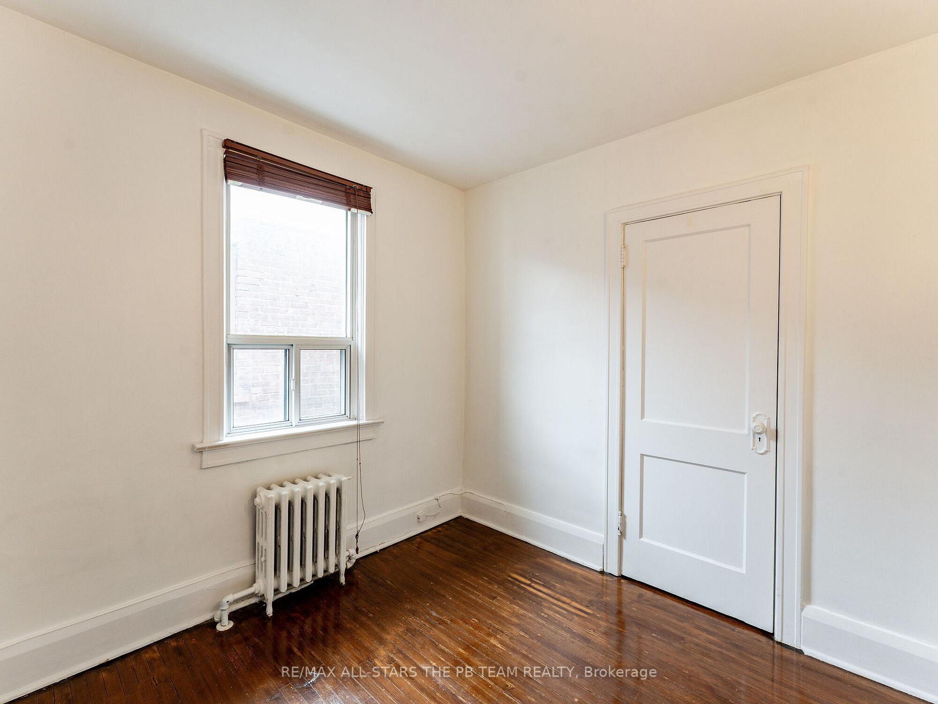 Photo 16 of 225 Dewhurst Boulevard N, Toronto, Danforth Village-East York — HOMEH