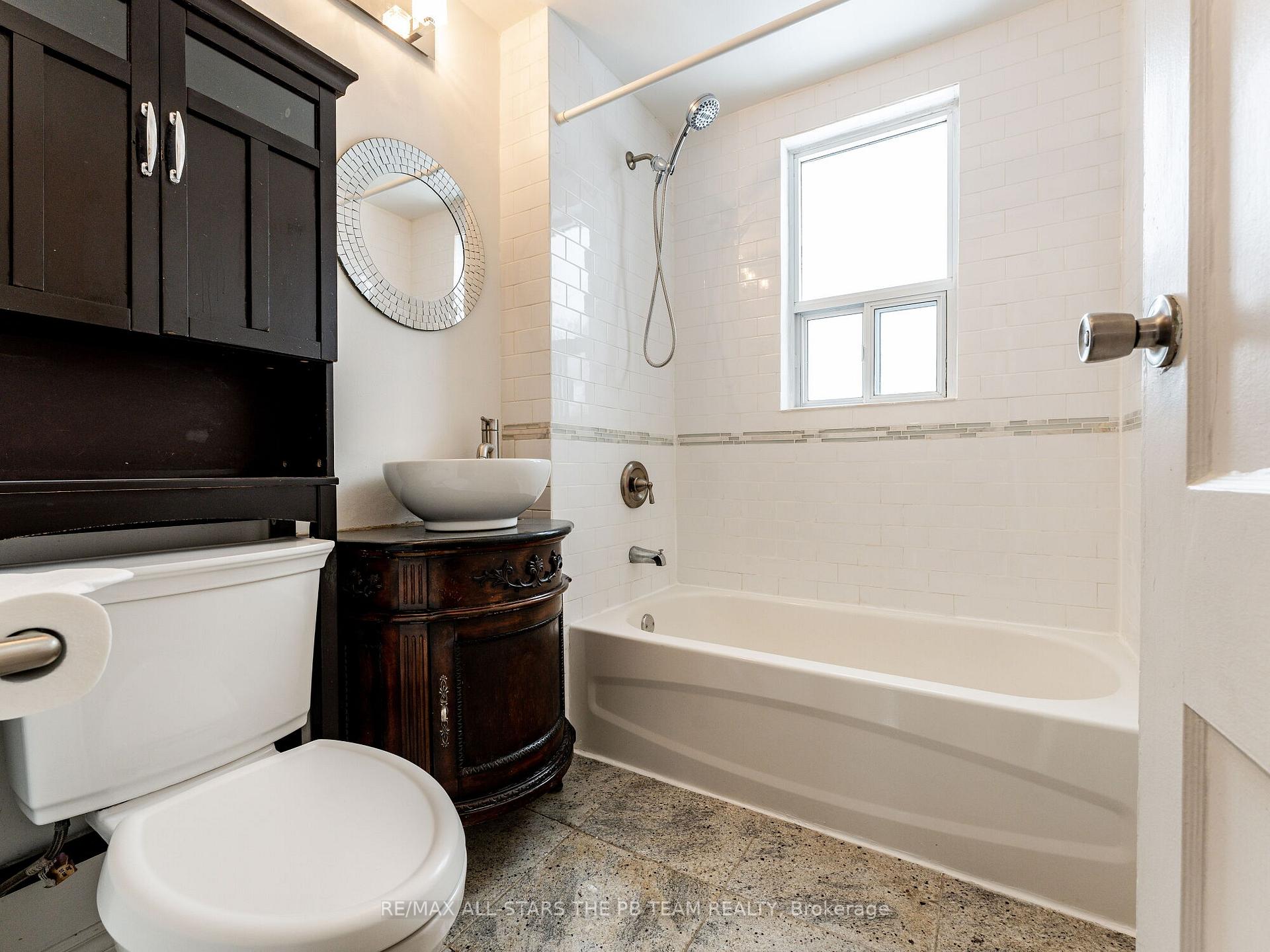 Photo 18 of 225 Dewhurst Boulevard N, Toronto, Danforth Village-East York — HOMEH