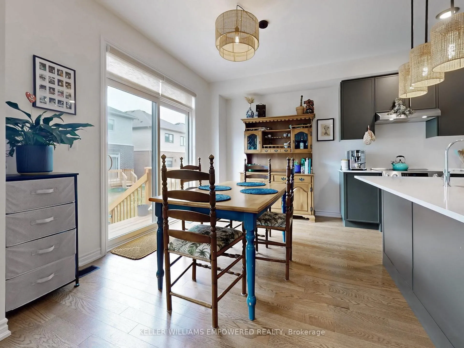Photo 13 of 28 Gemini Drive, Barrie, Rural Barrie Southeast — HOMEH