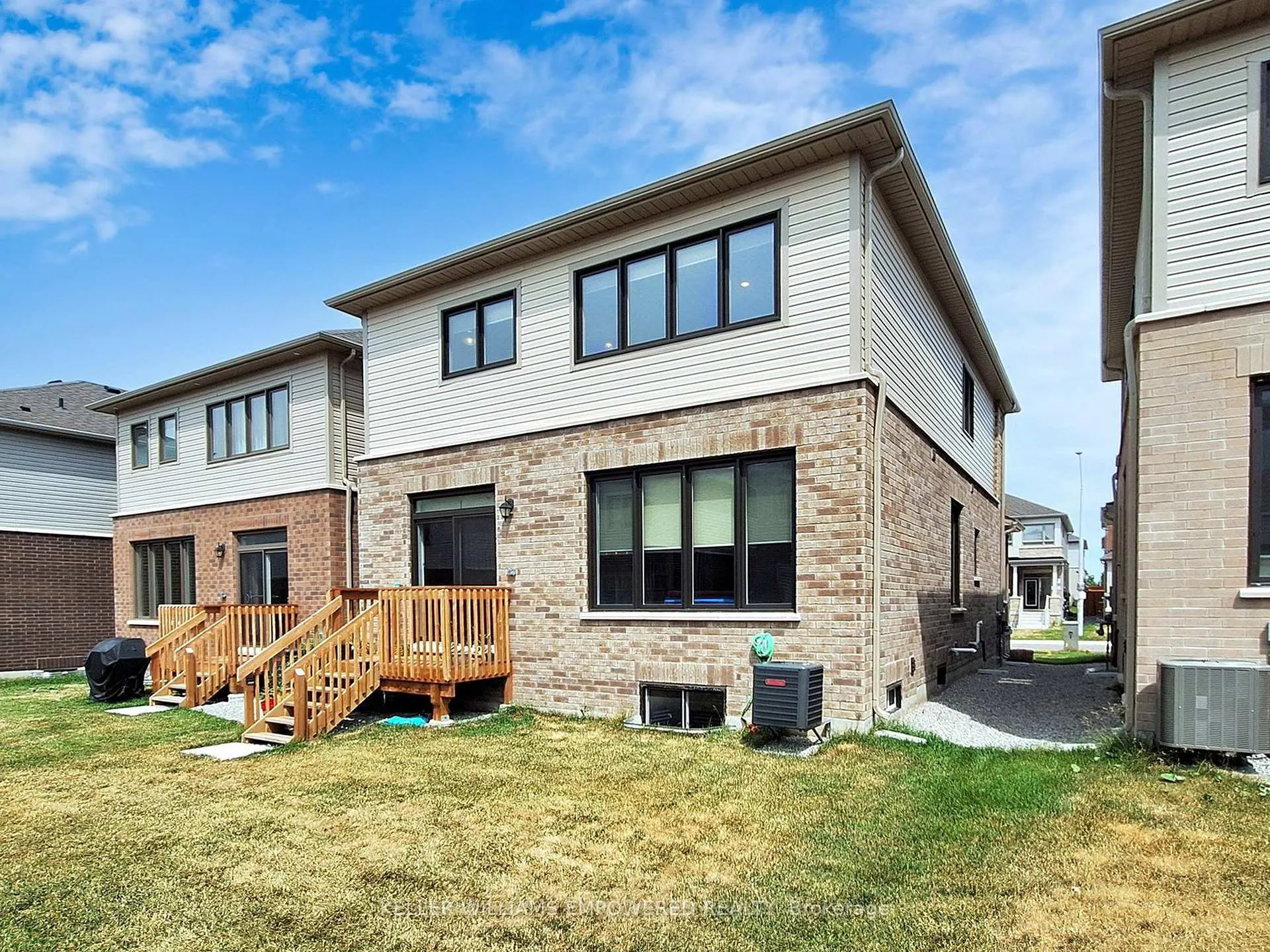 Photo 39 of 28 Gemini Drive, Barrie, Rural Barrie Southeast — HOMEH