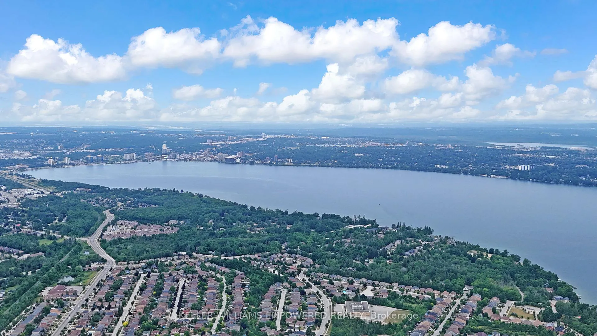 Photo 44 of 28 Gemini Drive, Barrie, Rural Barrie Southeast — HOMEH