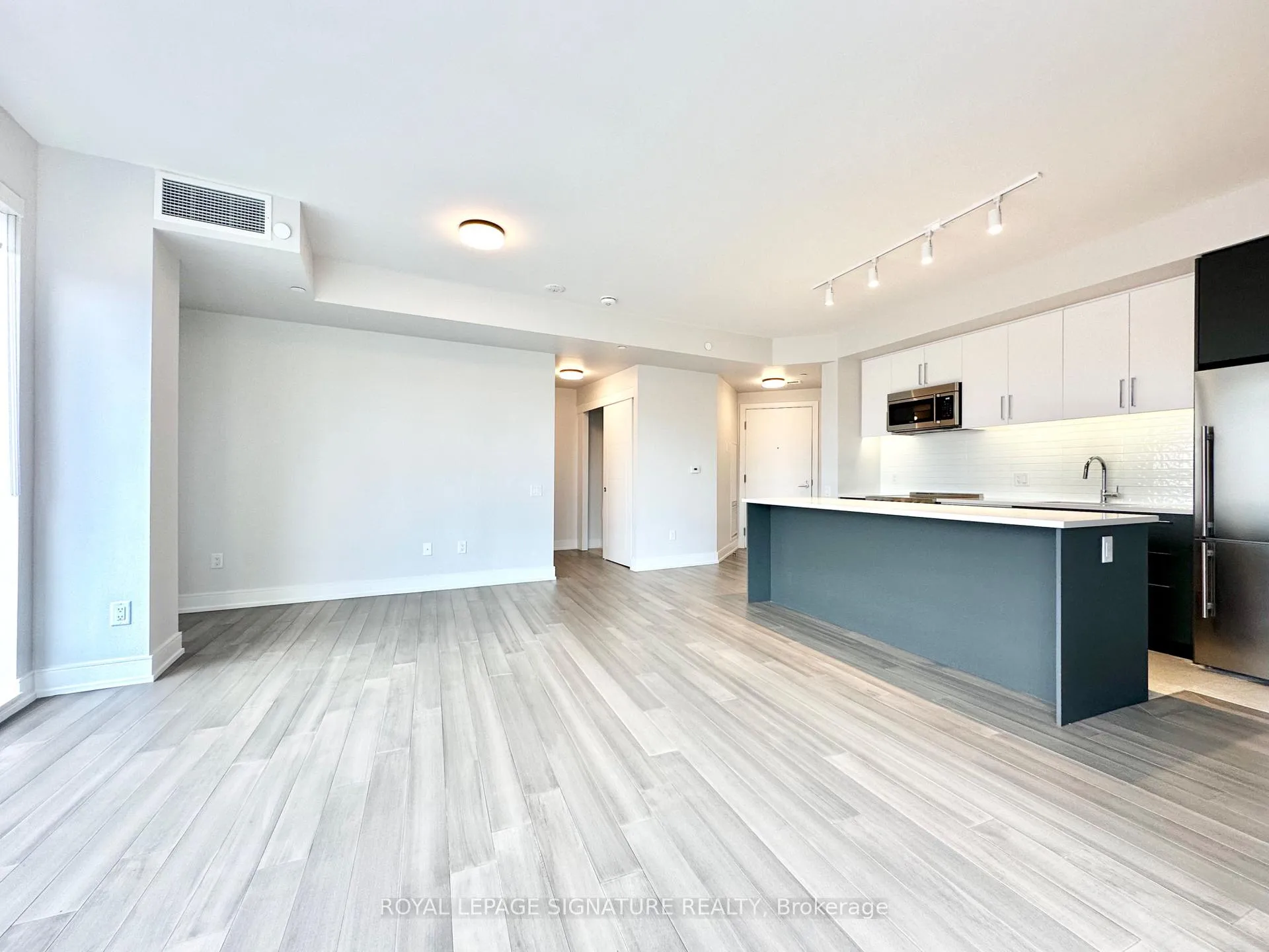 Photo 7 of Unit 306, 2525 Bathurst Street, Toronto, Forest Hill North — HOMEH