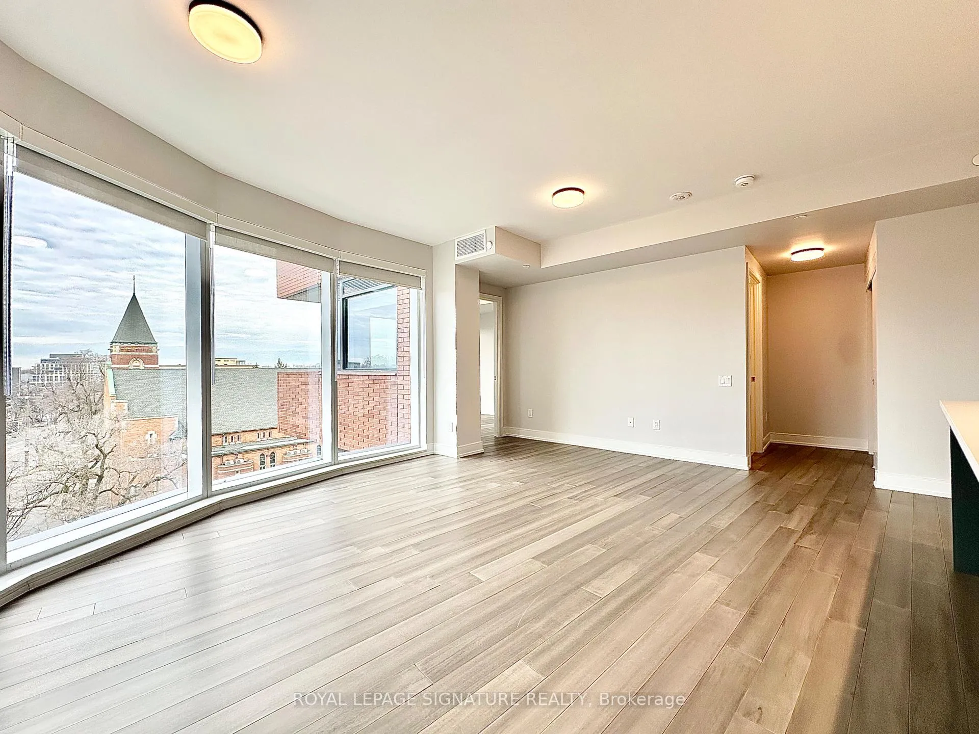 Photo 8 of Unit 306, 2525 Bathurst Street, Toronto, Forest Hill North — HOMEH