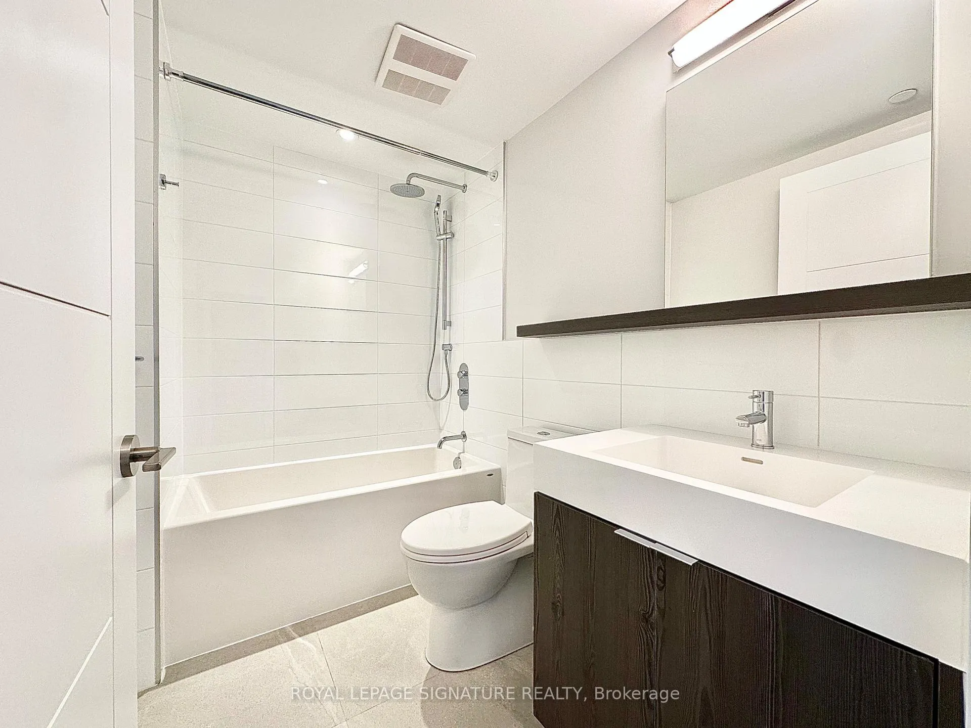 Photo 9 of Unit 306, 2525 Bathurst Street, Toronto, Forest Hill North — HOMEH