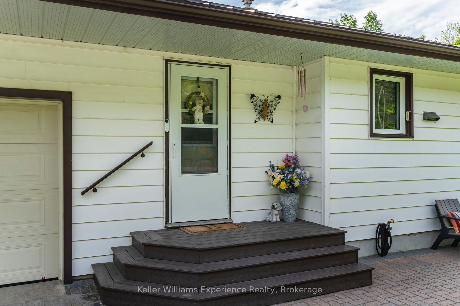 Photo 3 of 450 Concession 11 Road E, Tiny, Rural Tiny — HOMEH