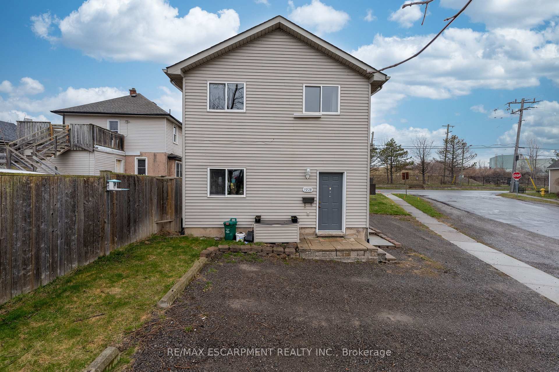 Photo 12 of 103 Morton Street, Thorold, Allanburg/Thorold South — HOMEH