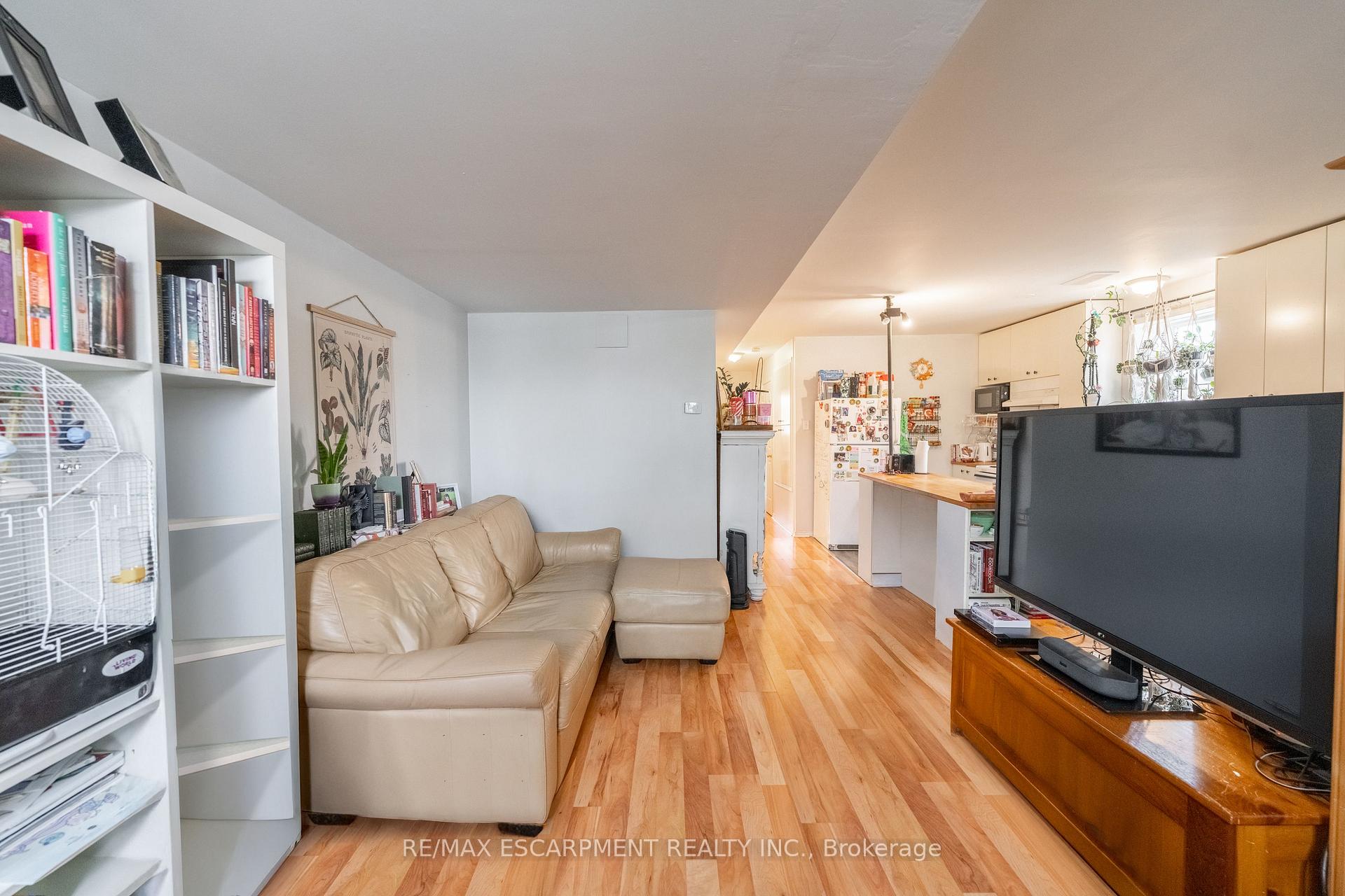 Photo 15 of 103 Morton Street, Thorold, Allanburg/Thorold South — HOMEH
