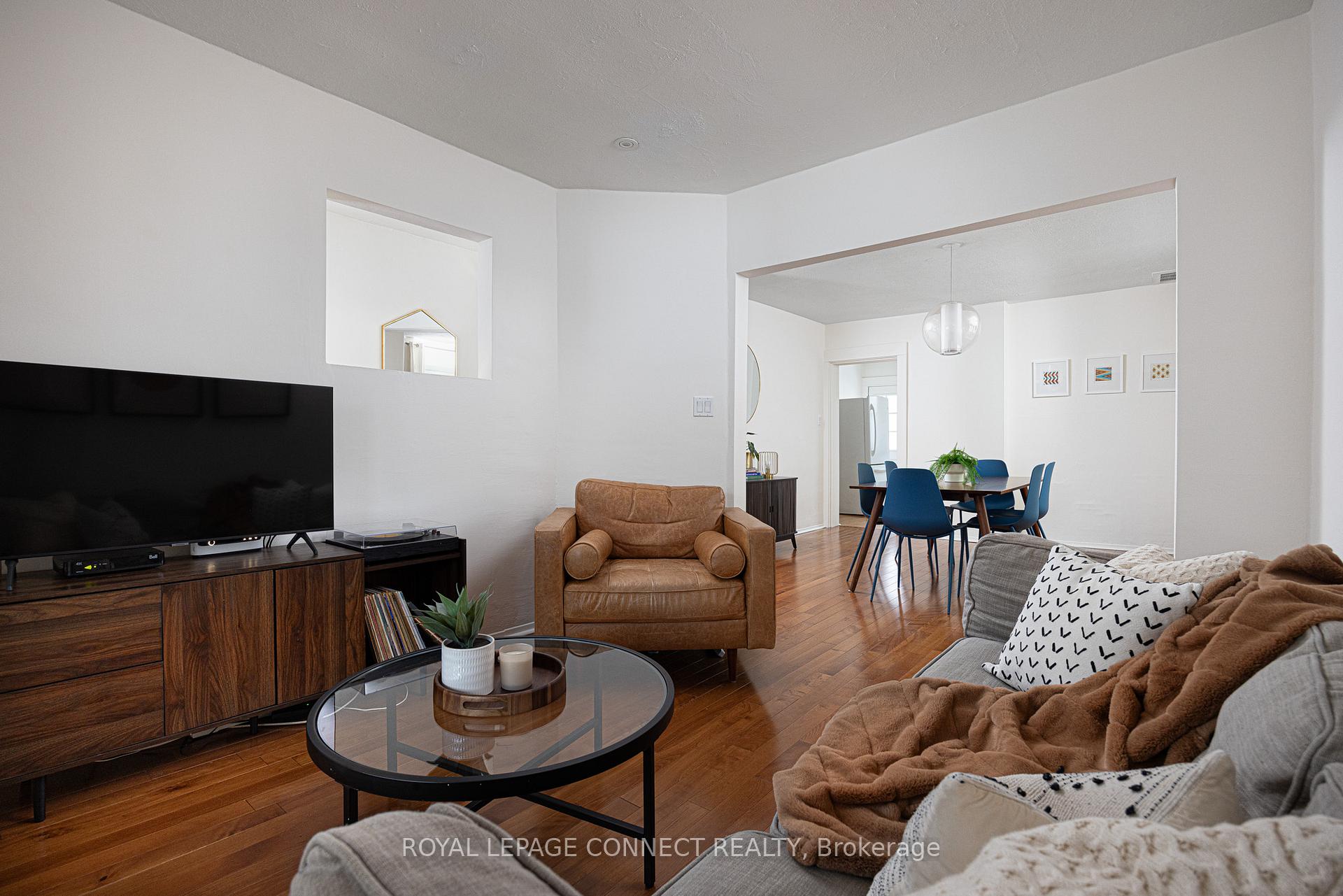 Photo 12 of 3 Orley Avenue, Toronto, Woodbine-Lumsden — HOMEH