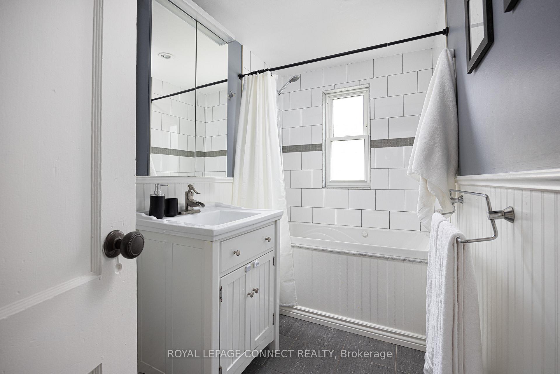 Photo 23 of 3 Orley Avenue, Toronto, Woodbine-Lumsden — HOMEH