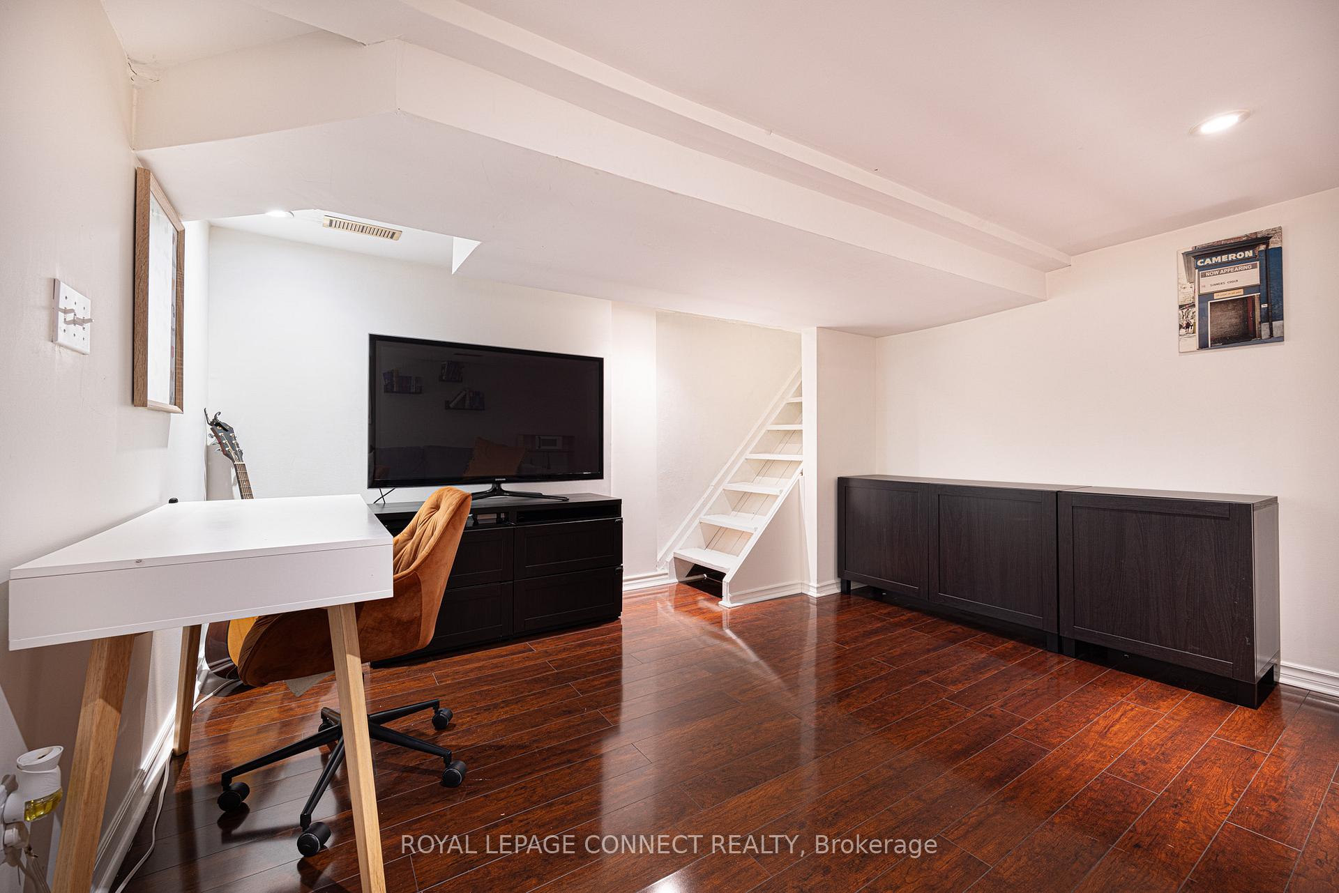 Photo 26 of 3 Orley Avenue, Toronto, Woodbine-Lumsden — HOMEH