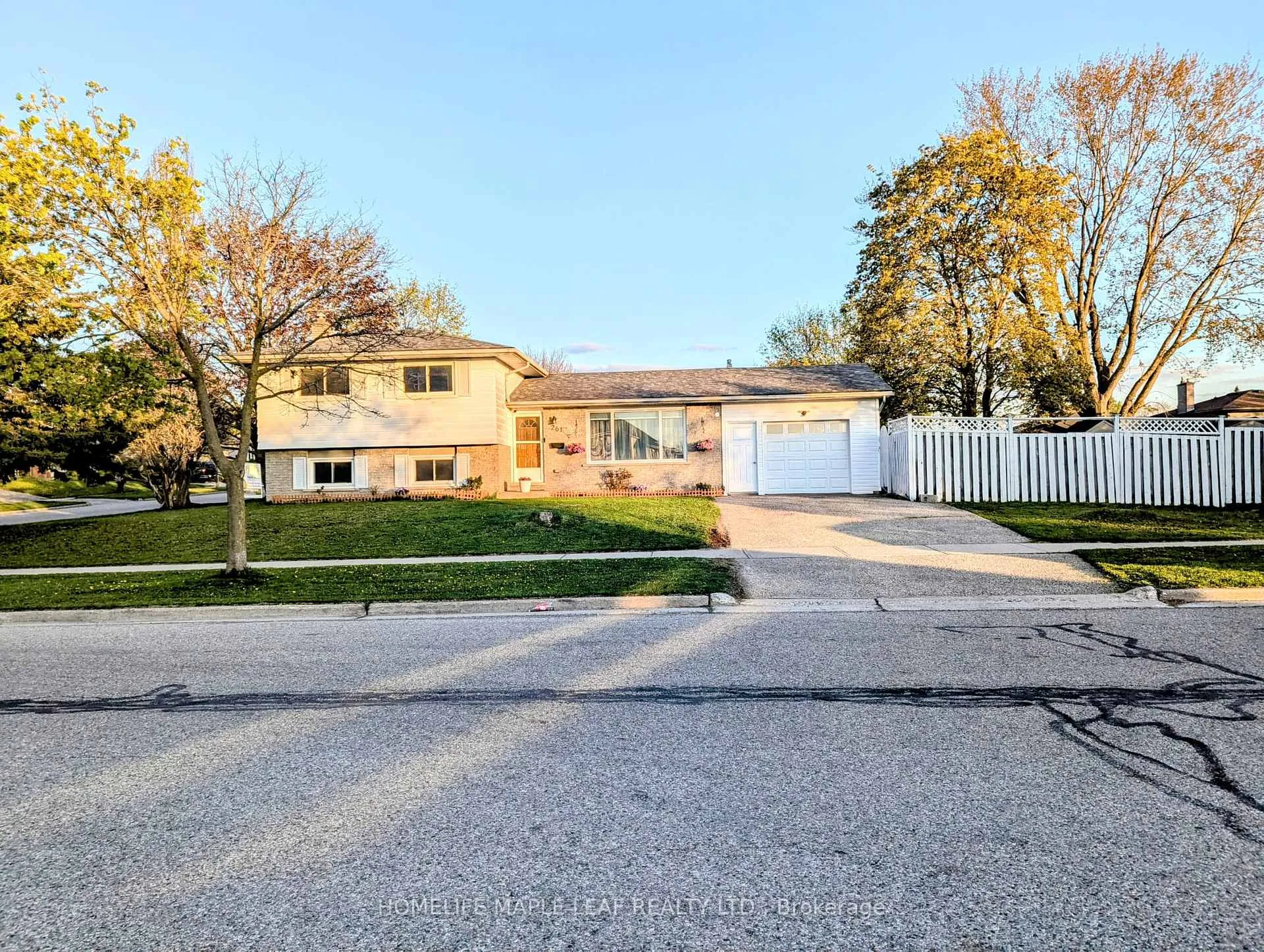 Photo of 261 Overlea Drive