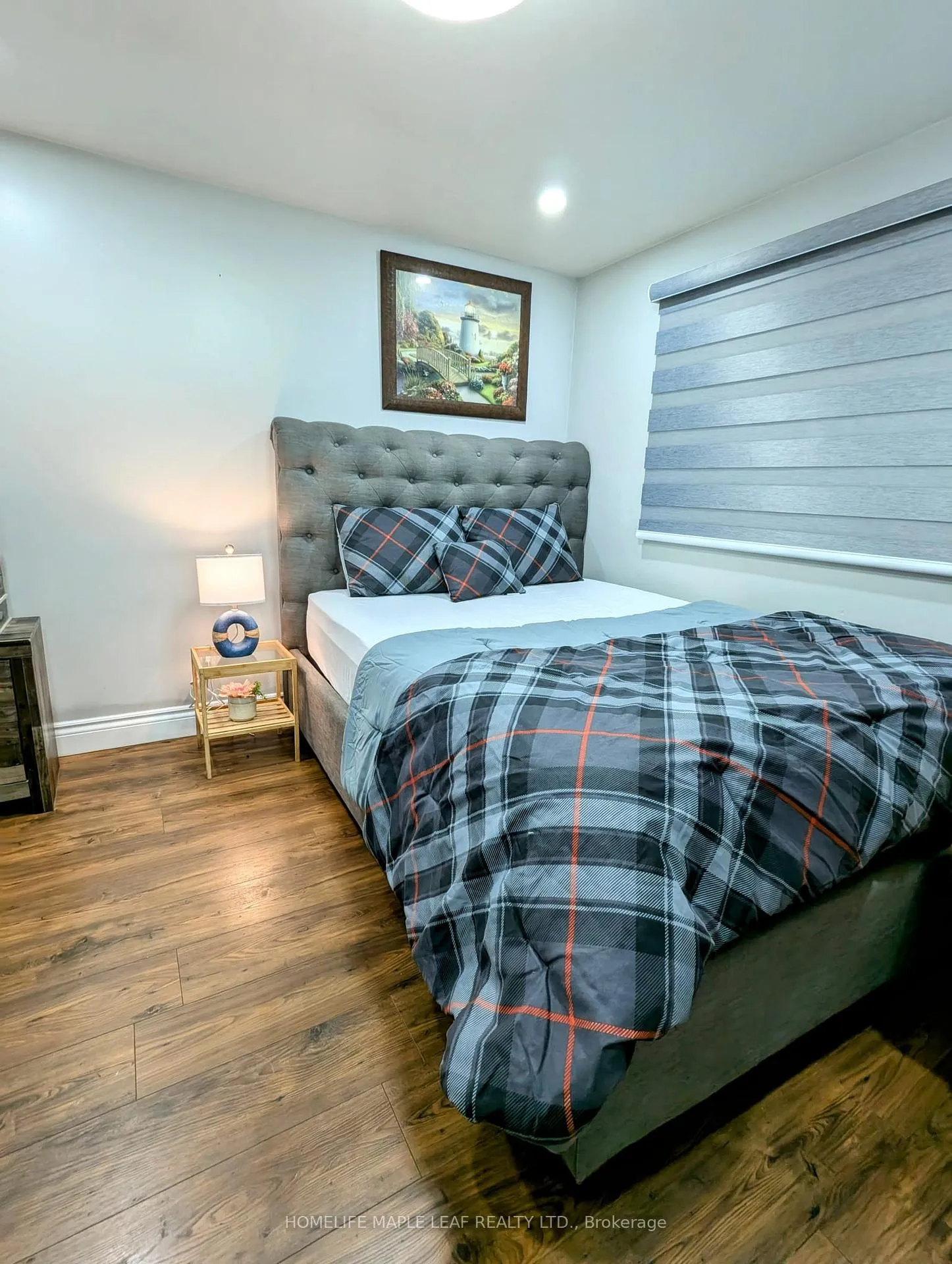 Photo 15 of 261 Overlea Drive, Kitchener, Victoria Hills — HOMEH