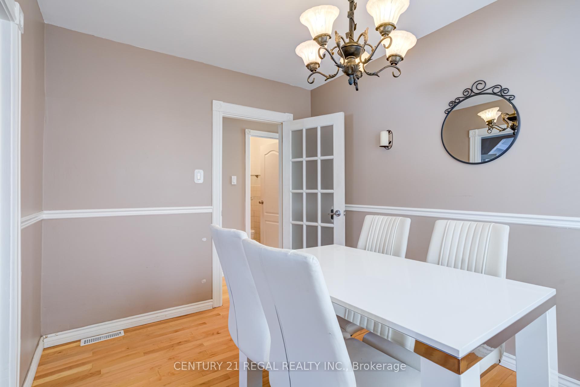 Photo 13 of 527 Sammon Avenue, Toronto, Danforth Village-East York — HOMEH