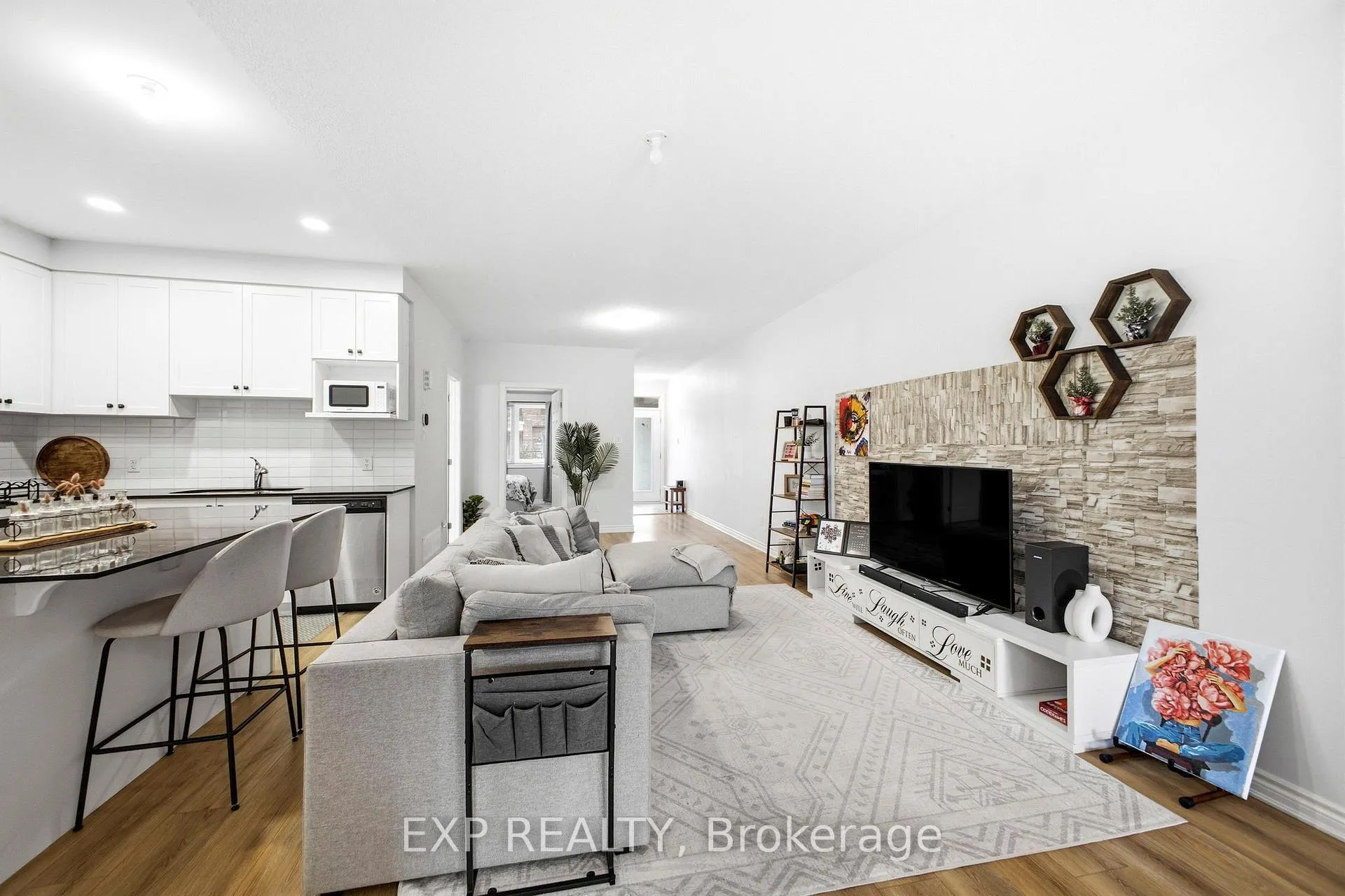 Photo 10 of 106 Lapland Private, Ottawa, Kanata - Emerald Meadows/Trailwest — HOMEH