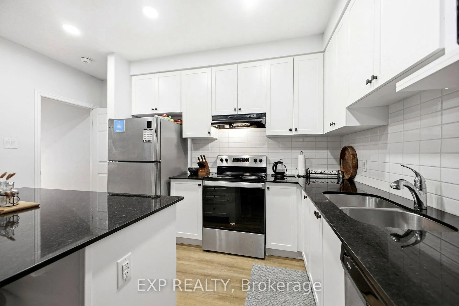 Photo 17 of 106 Lapland Private, Ottawa, Kanata - Emerald Meadows/Trailwest — HOMEH