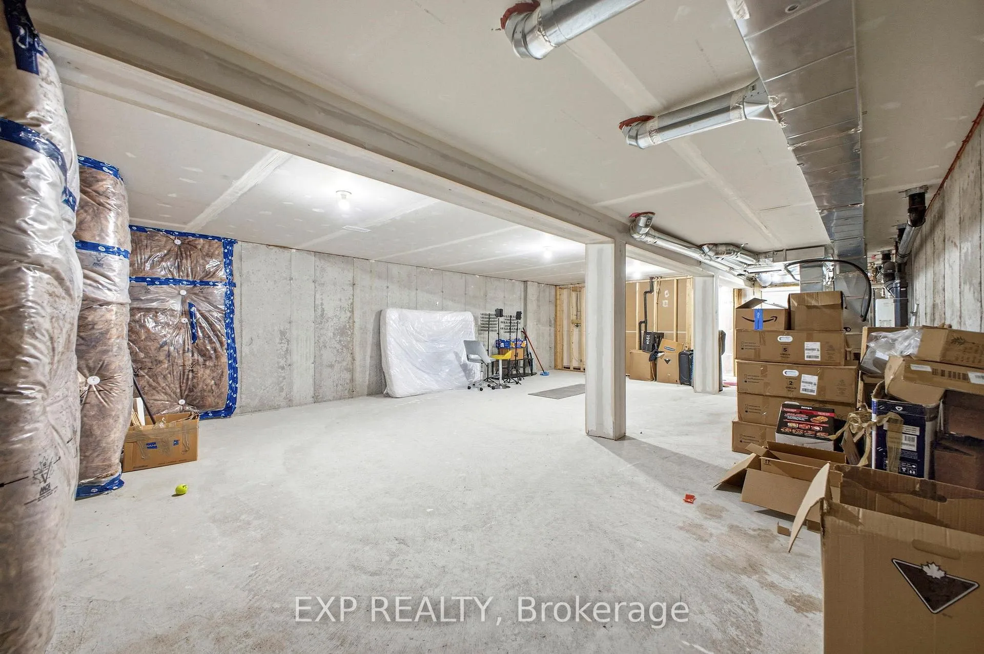 Photo 36 of 106 Lapland Private, Ottawa, Kanata - Emerald Meadows/Trailwest — HOMEH