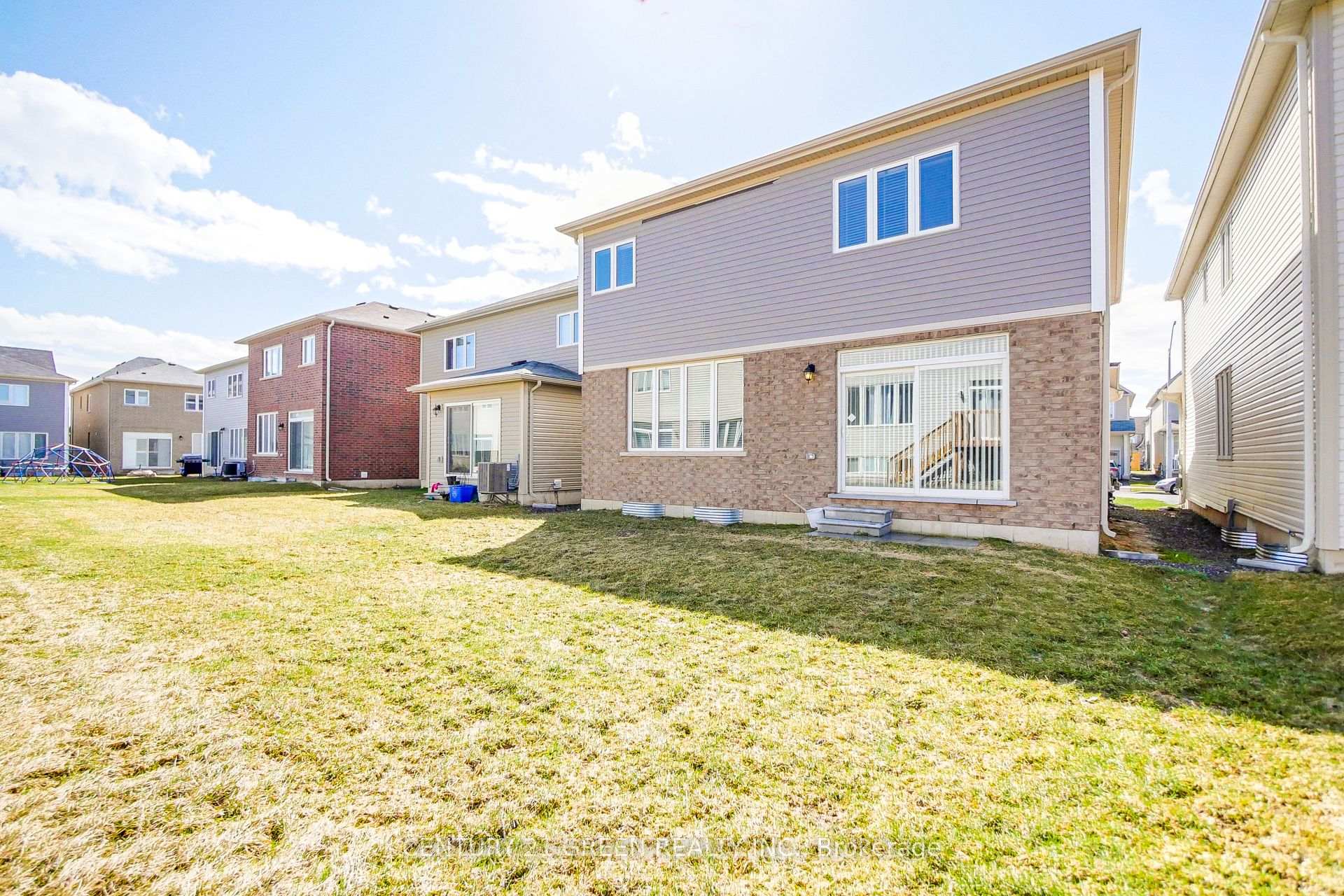 Photo 39 of 12 Beatty Avenue, Thorold, Hurricane/Merrittville — HOMEH