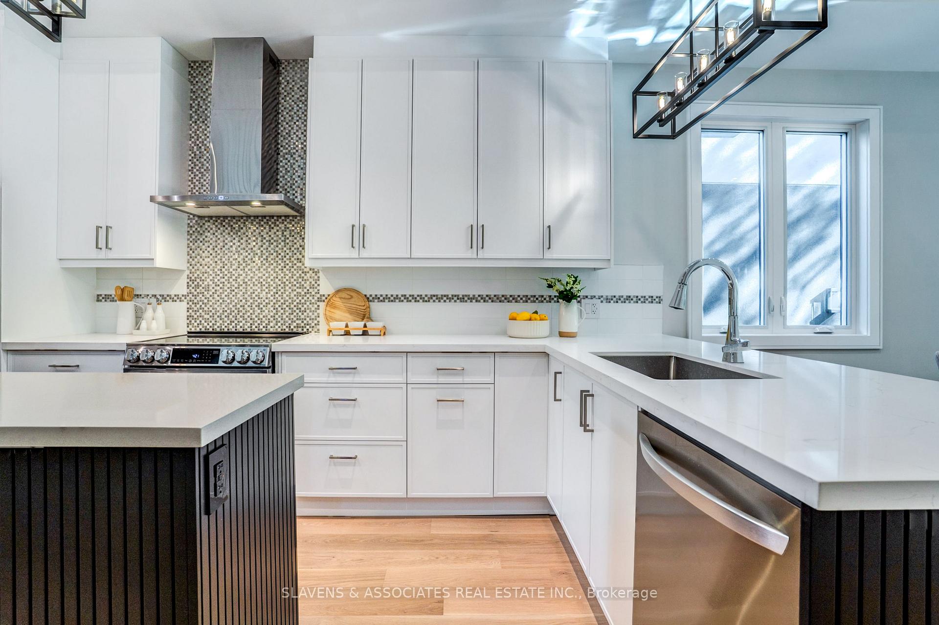 Photo 14 of 3D Linton Avenue, Scarborough, Birchcliffe-Cliffside — HOMEH