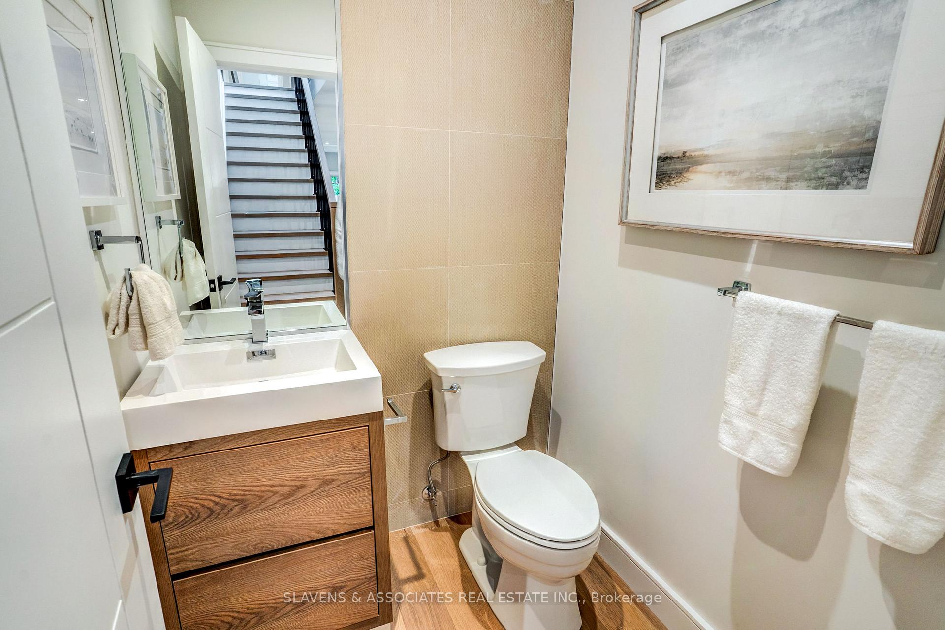 Photo 25 of 3D Linton Avenue, Scarborough, Birchcliffe-Cliffside — HOMEH