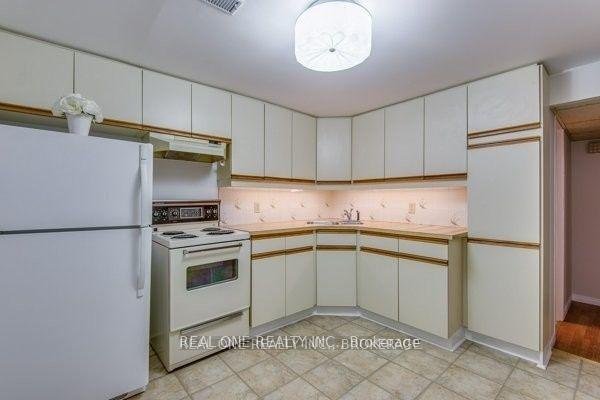 Front of Unit Lower, 18 Gardens Crescent