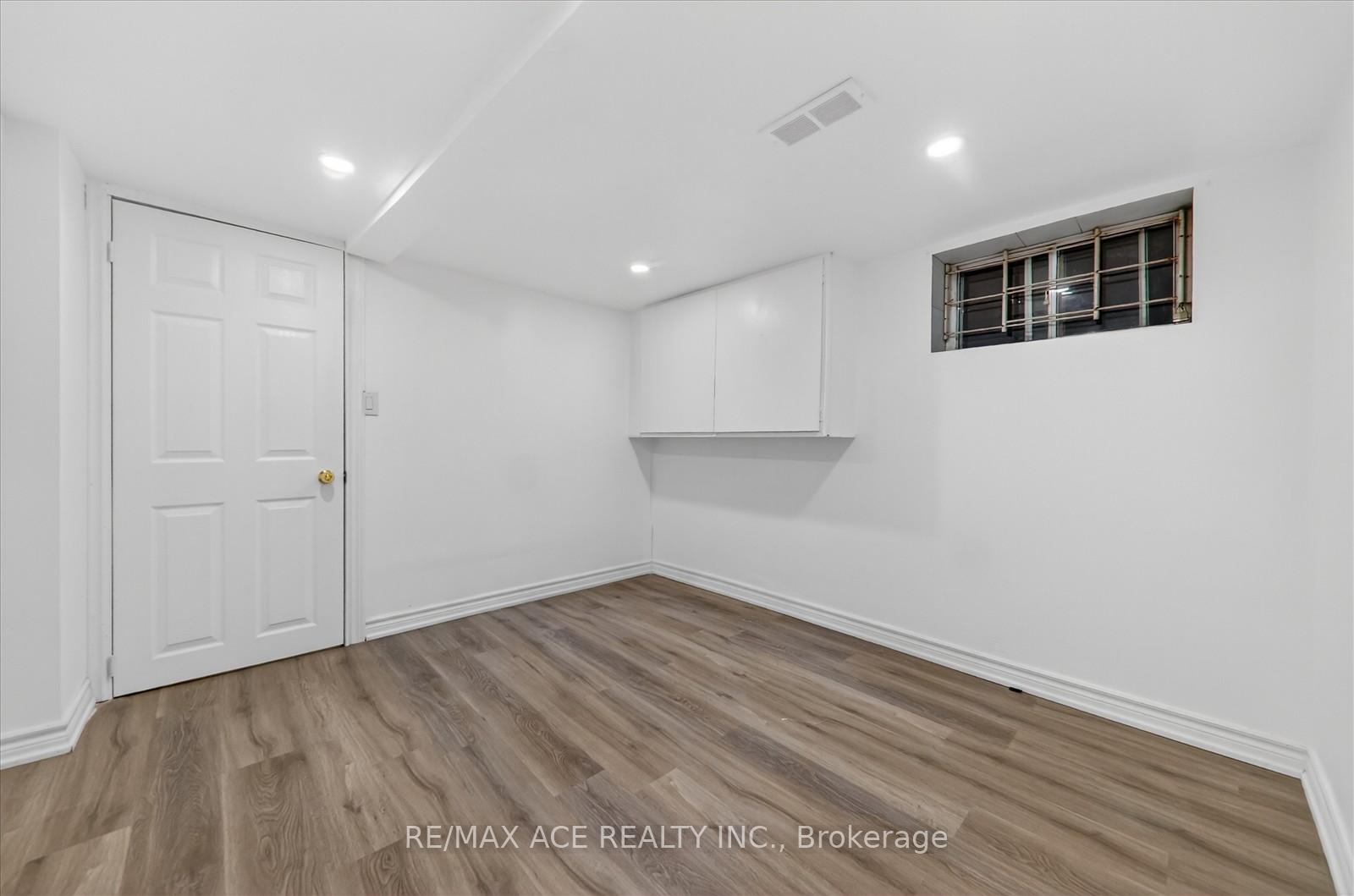 Photo 27 of 3 Macey Avenue, Scarborough, Oakridge — HOMEH