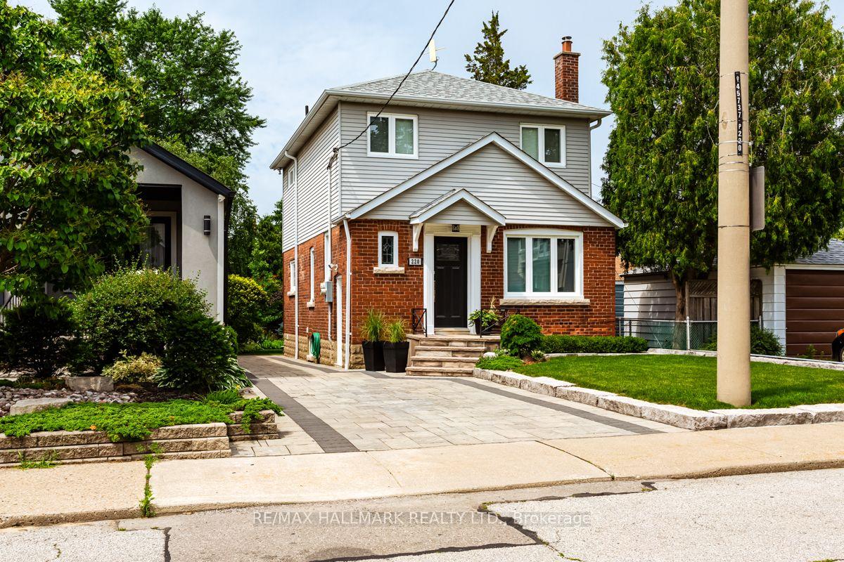 Photo 1 of 220 Linsmore Crescent, Toronto, Danforth Village-East York — HOMEH