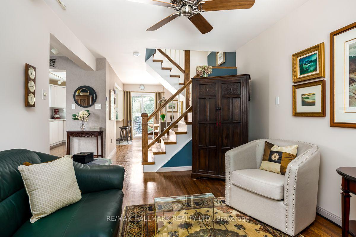 Photo 6 of 220 Linsmore Crescent, Toronto, Danforth Village-East York — HOMEH