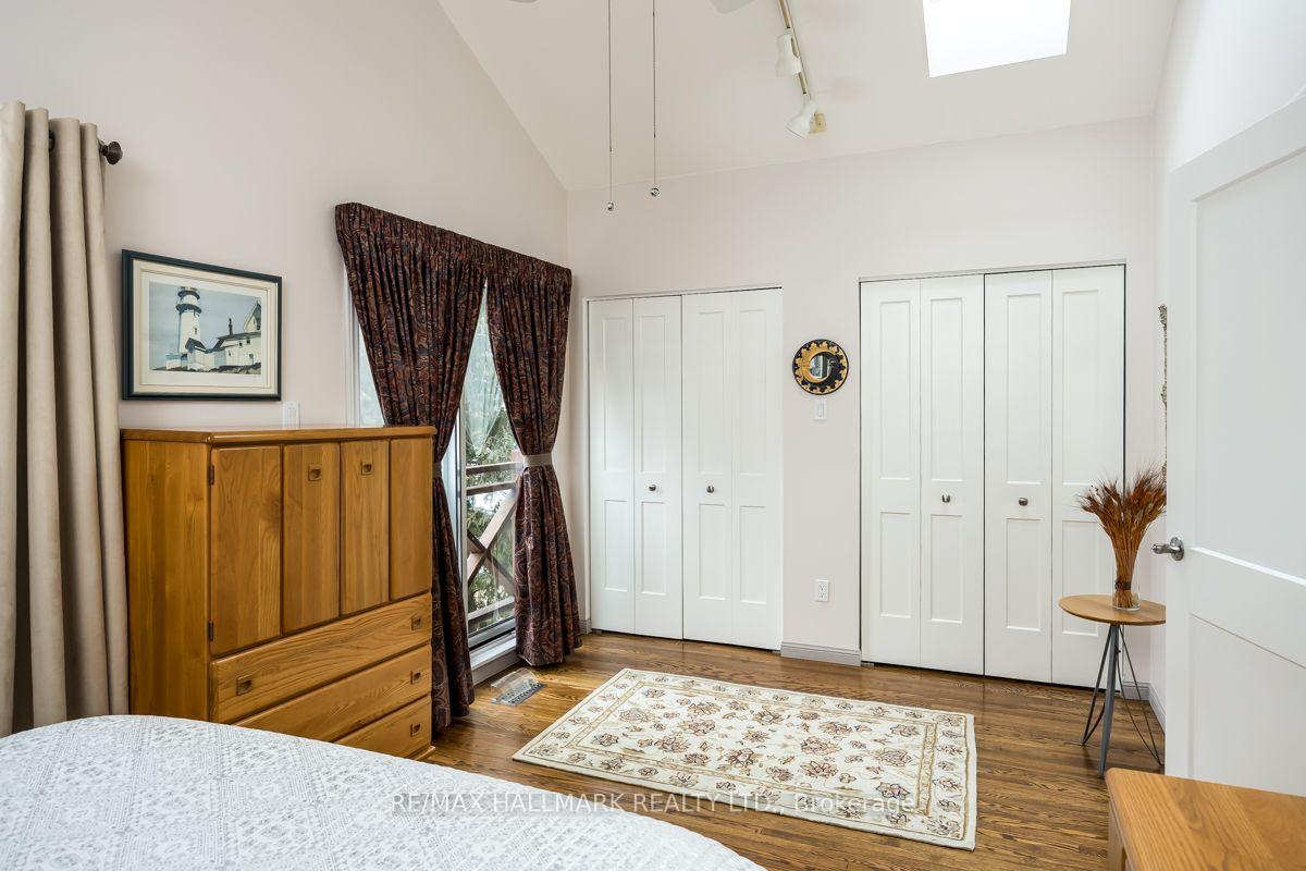 Photo 13 of 220 Linsmore Crescent, Toronto, Danforth Village-East York — HOMEH