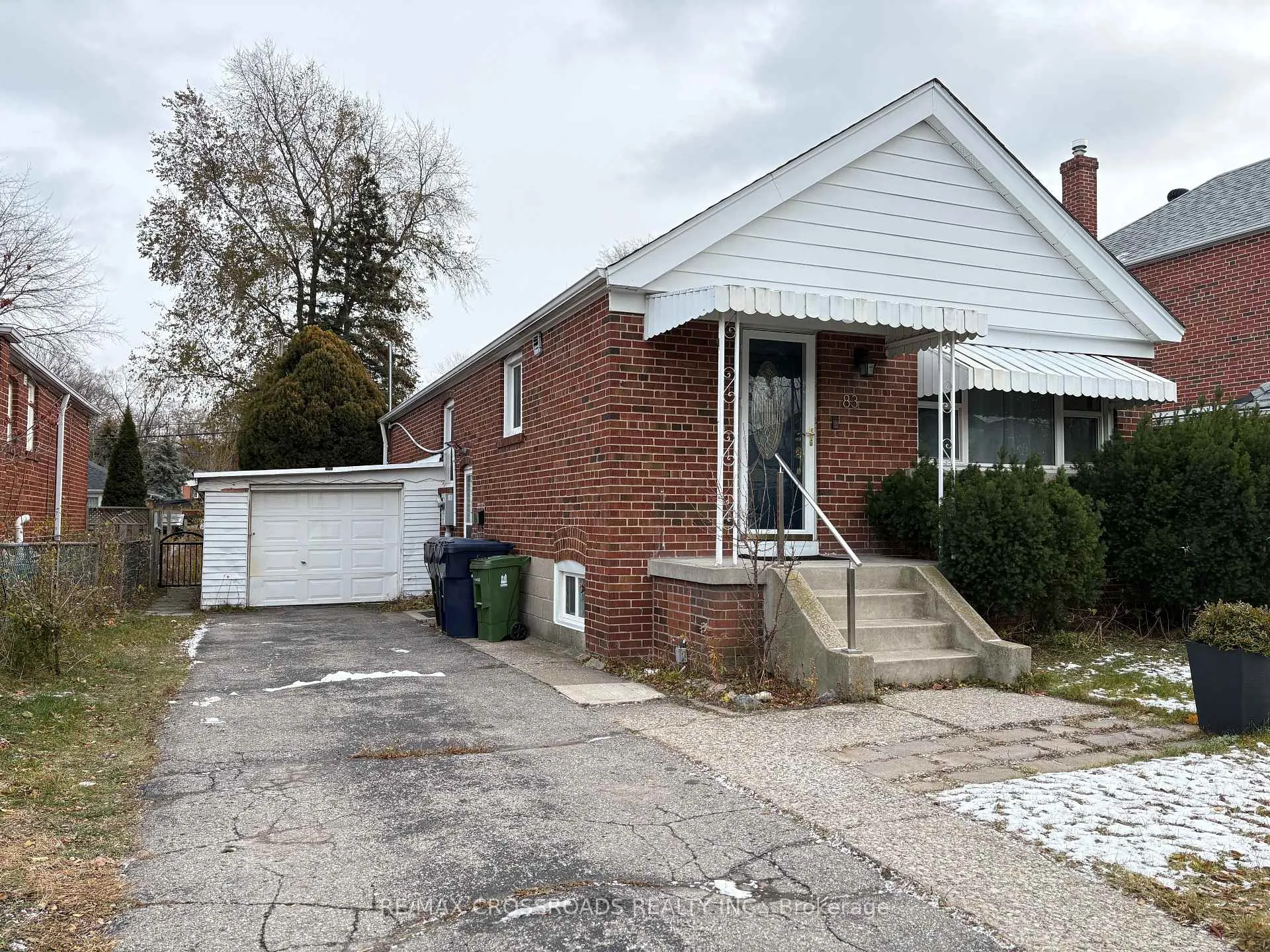 Front of 83 Clonmore Lower Level Drive