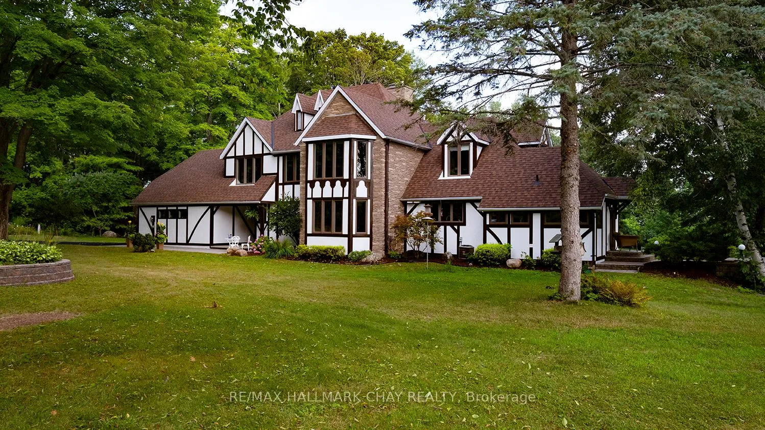 Photo 3 of 4088 Nielsen Road, Tay, Rural Tay — HOMEH