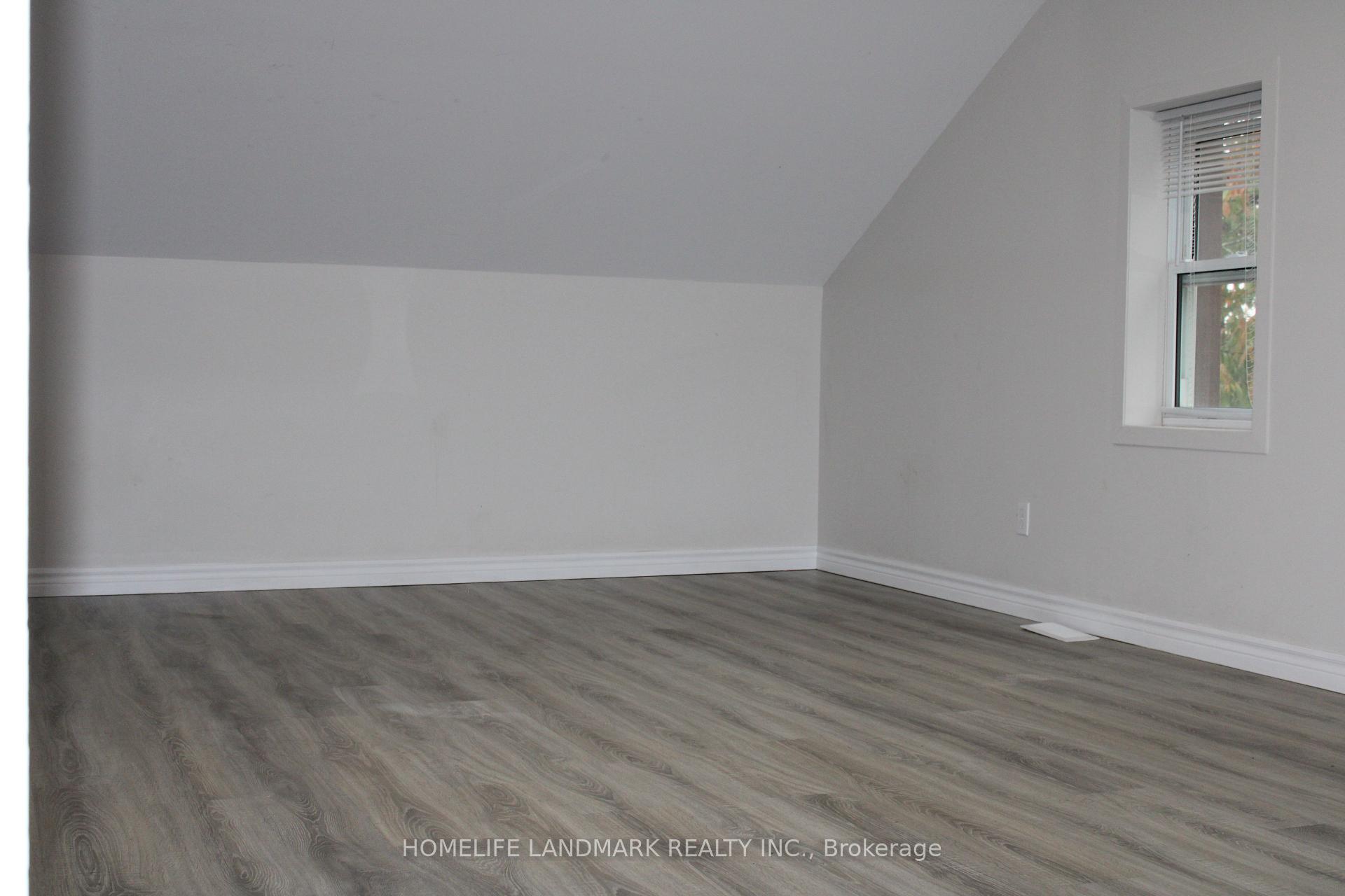 Photo 6 of 2439 Hurricane Road, Thorold, Hurricane/Merrittville — HOMEH