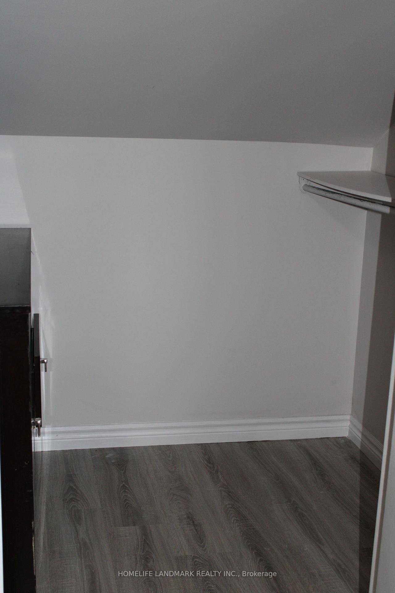 Photo 7 of 2439 Hurricane Road, Thorold, Hurricane/Merrittville — HOMEH