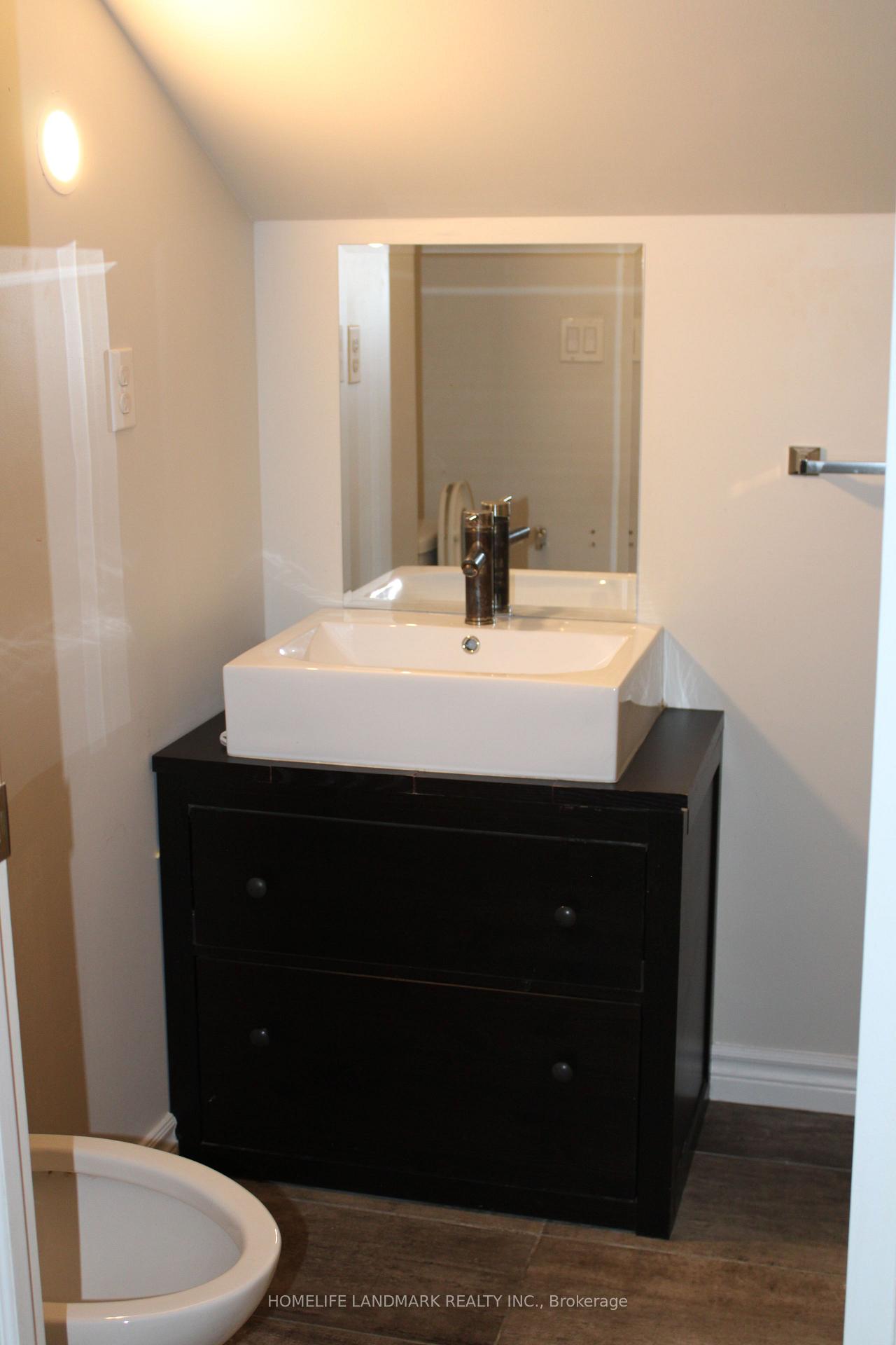 Photo 8 of 2439 Hurricane Road, Thorold, Hurricane/Merrittville — HOMEH