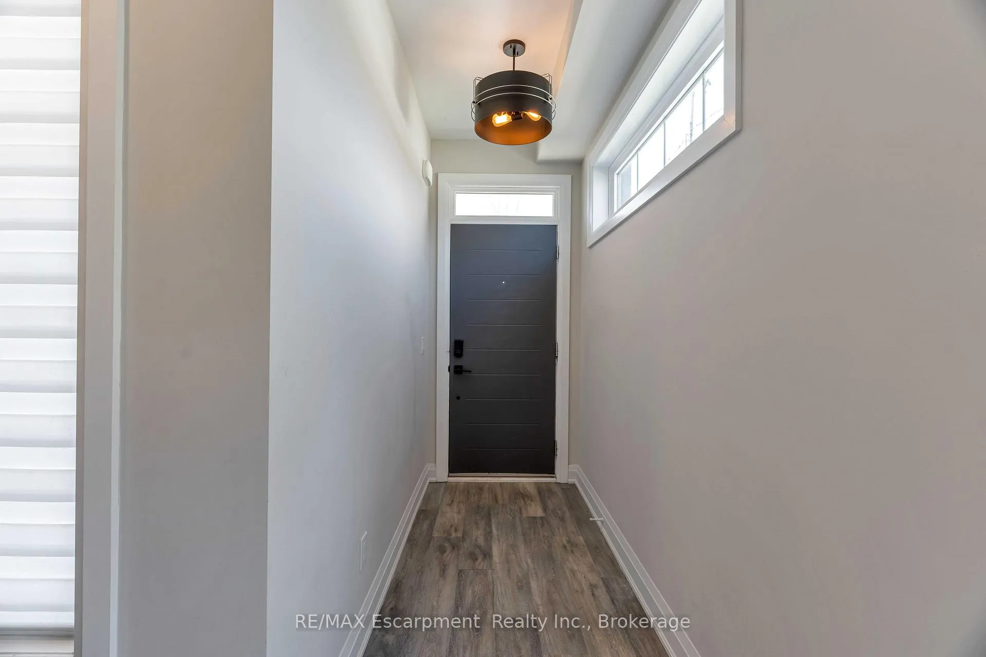 Photo 5 of 60 Park Avenue, St. Catharines, Secord Woods — HOMEH