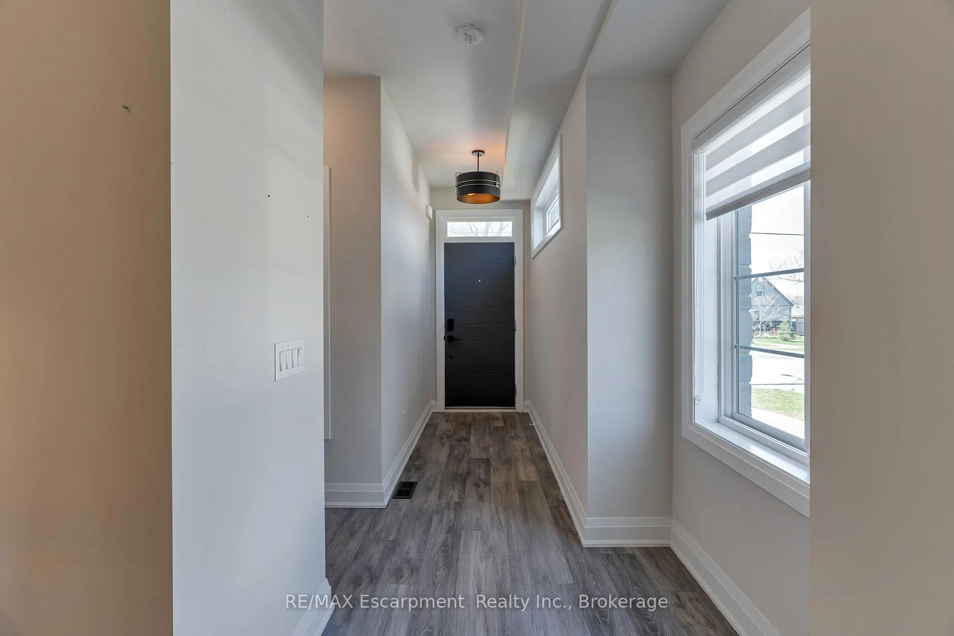 Photo 7 of 60 Park Avenue, St. Catharines, Secord Woods — HOMEH