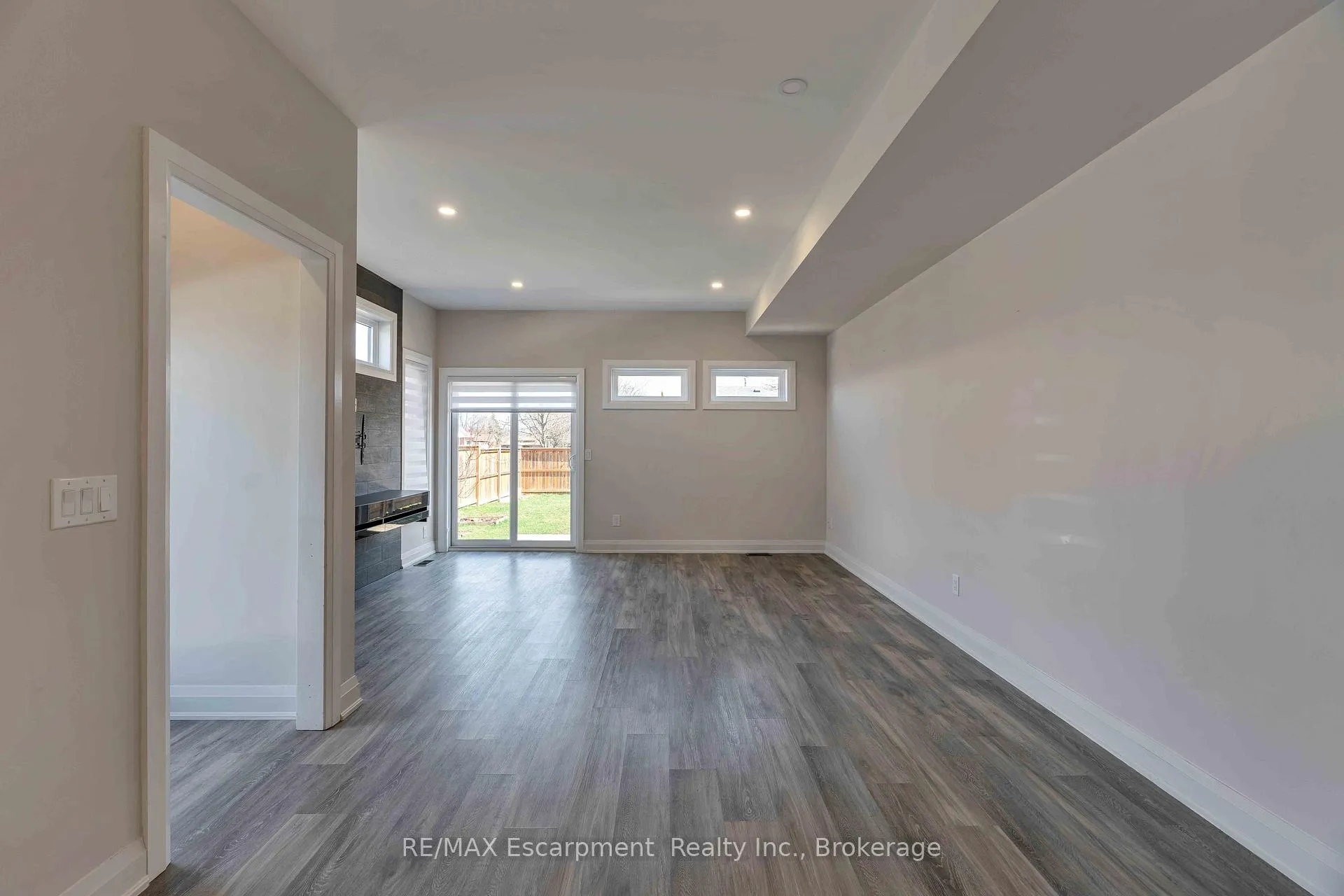 Photo 16 of 60 Park Avenue, St. Catharines, Secord Woods — HOMEH