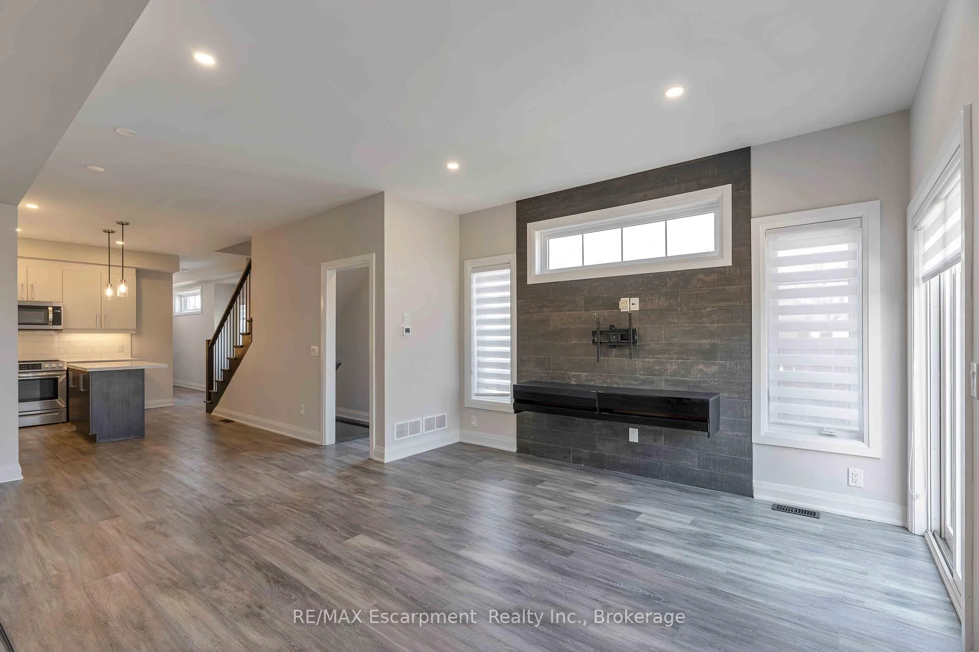 Photo 18 of 60 Park Avenue, St. Catharines, Secord Woods — HOMEH