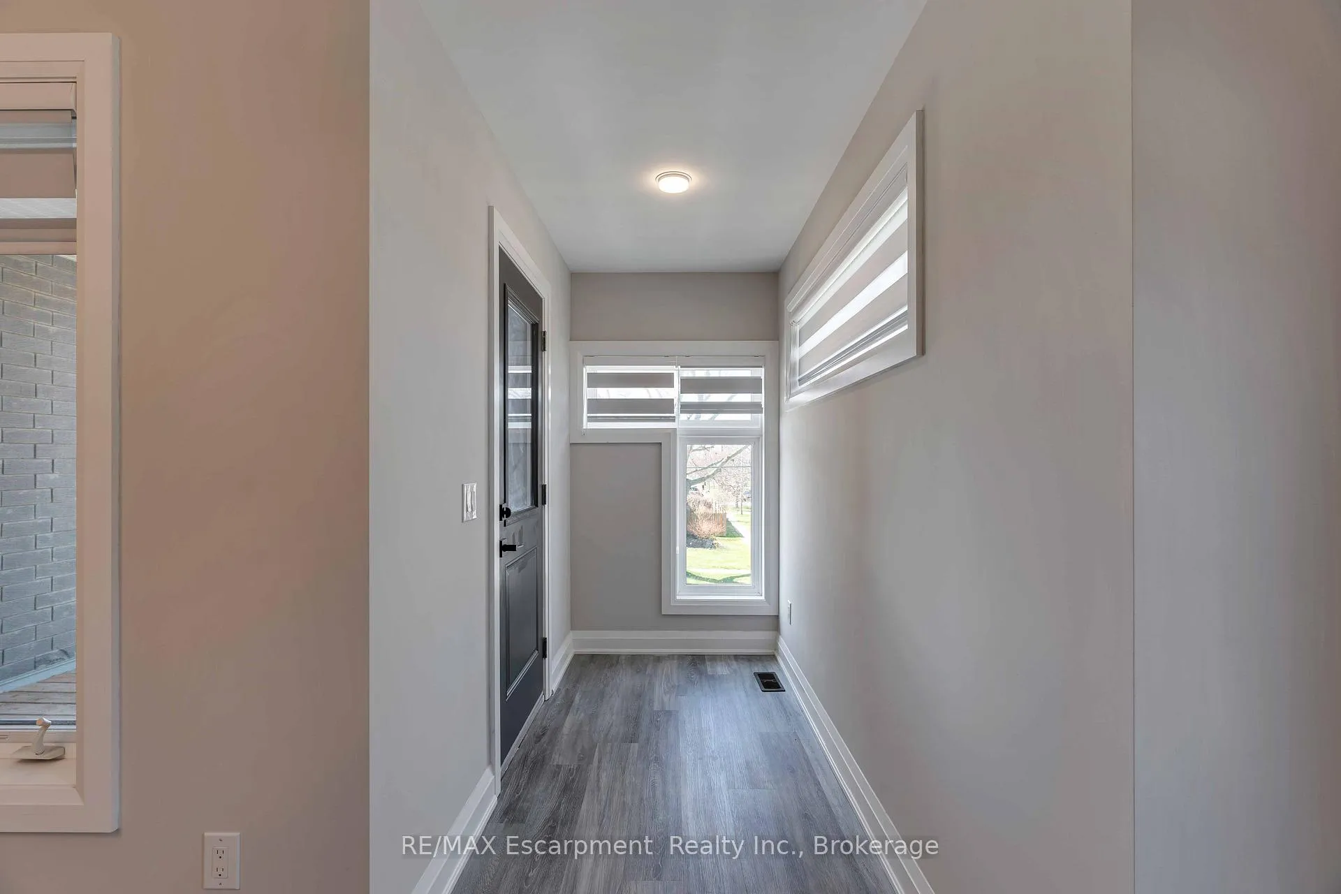 Photo 24 of 60 Park Avenue, St. Catharines, Secord Woods — HOMEH