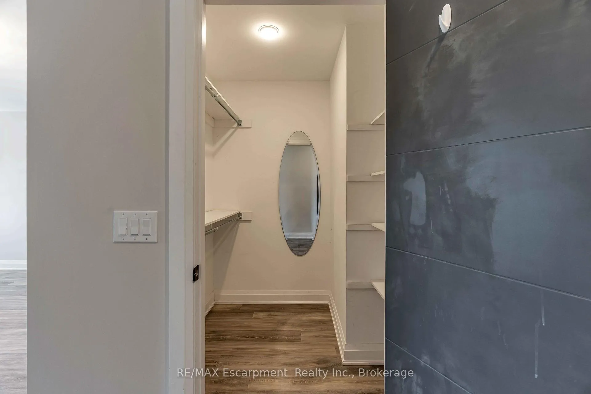 Photo 27 of 60 Park Avenue, St. Catharines, Secord Woods — HOMEH