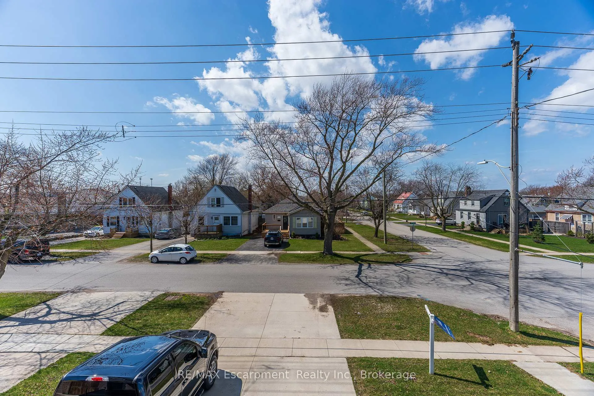 Photo 40 of 60 Park Avenue, St. Catharines, Secord Woods — HOMEH