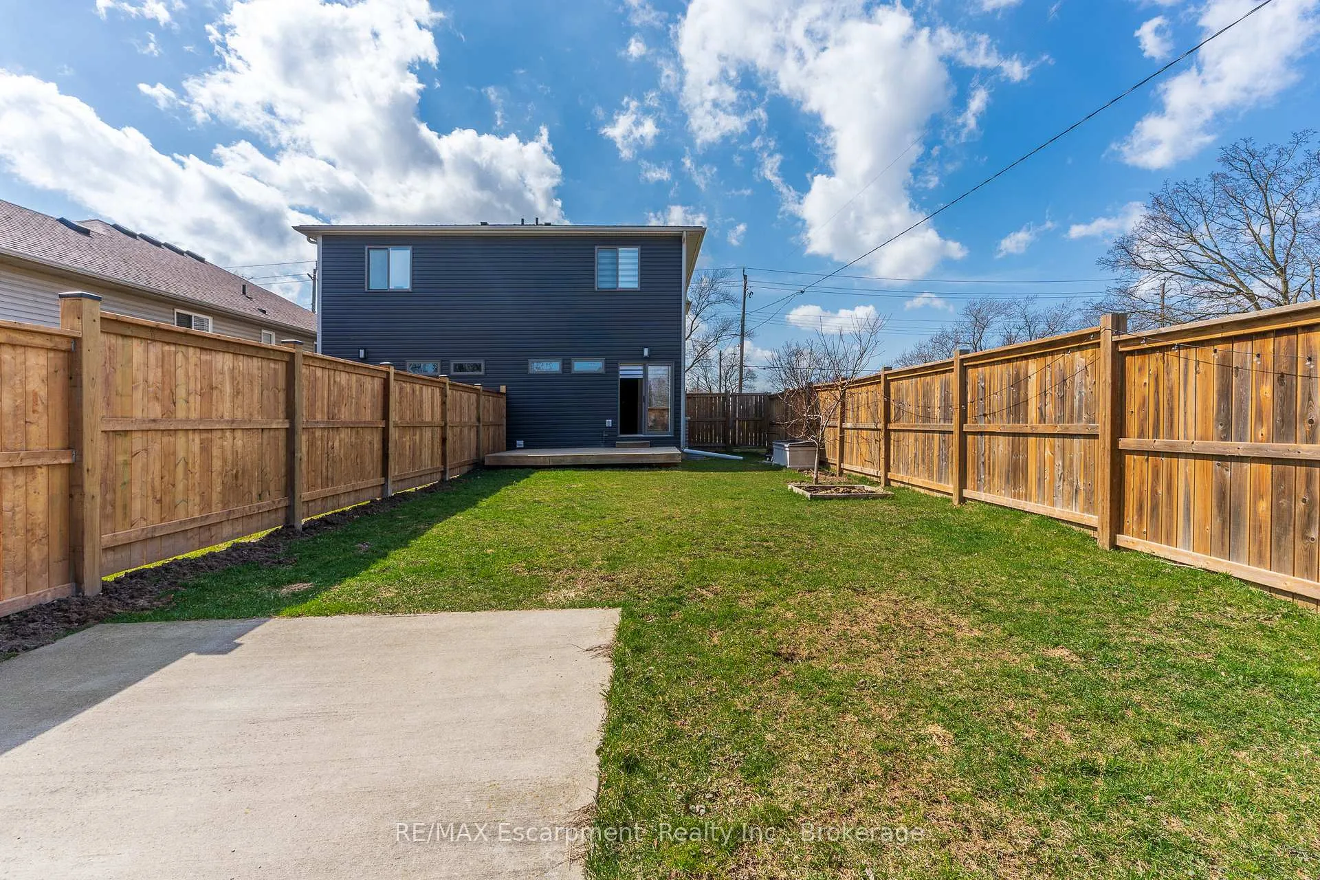 Photo 42 of 60 Park Avenue, St. Catharines, Secord Woods — HOMEH