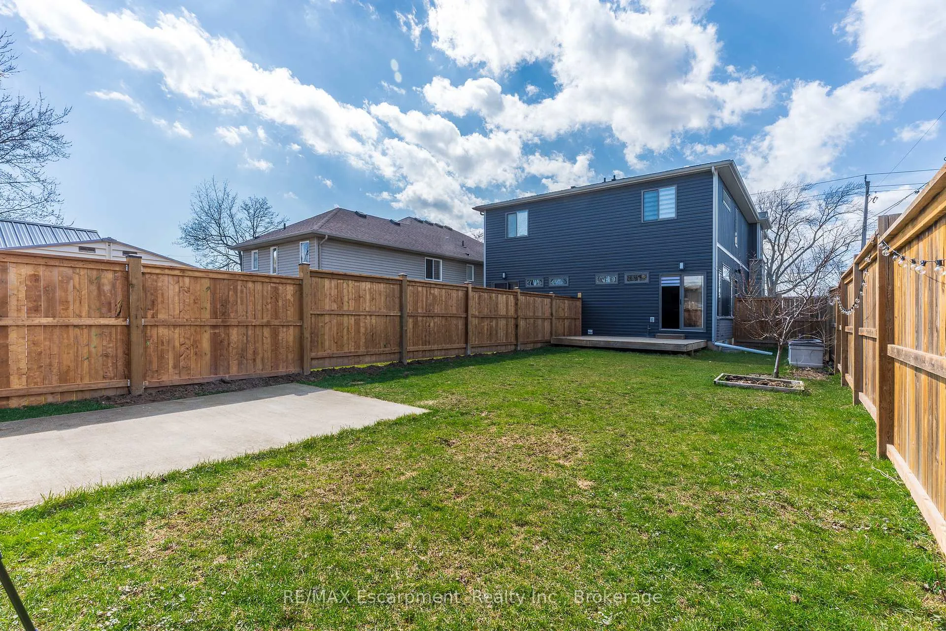 Photo 43 of 60 Park Avenue, St. Catharines, Secord Woods — HOMEH