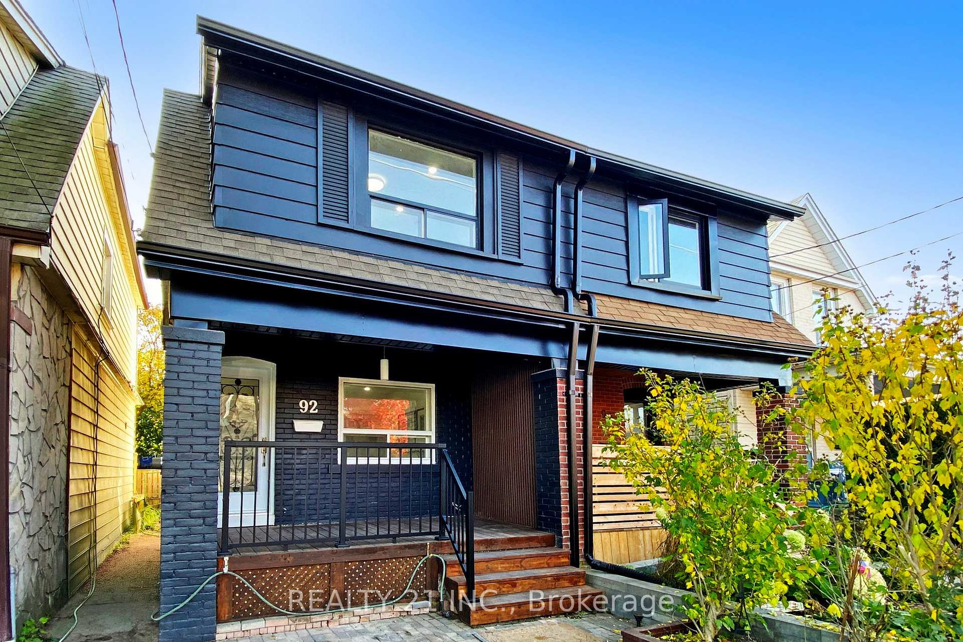 Front of 92 King Edward Avenue