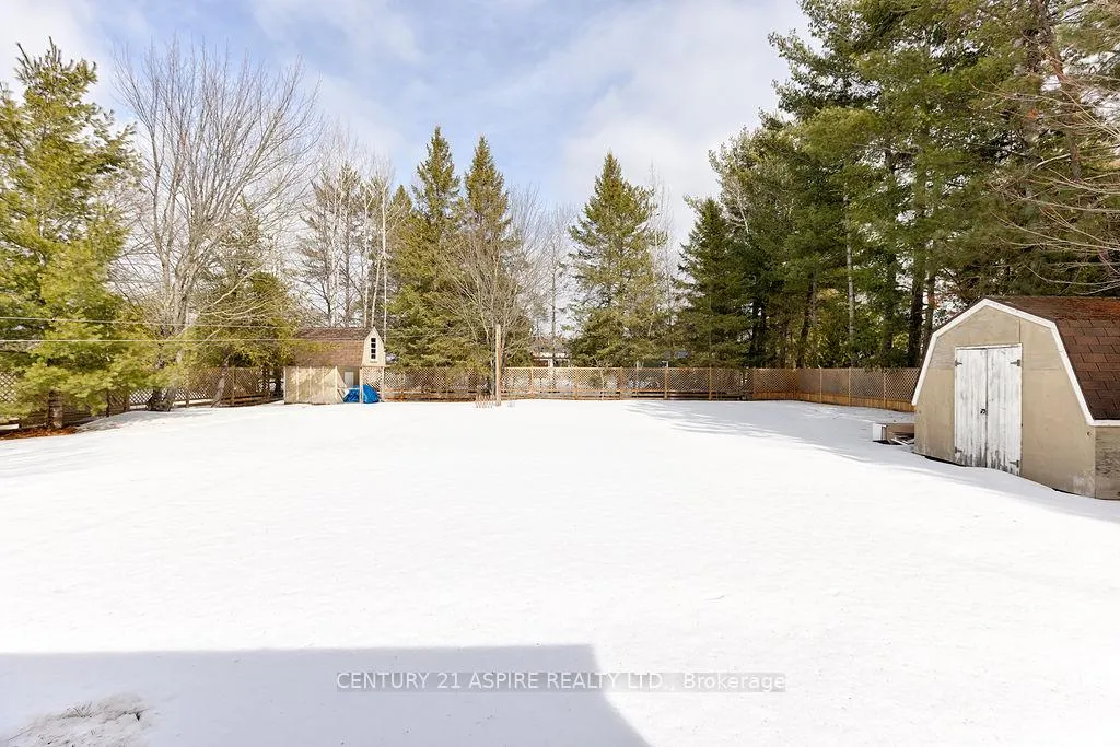 Photo 6 of 4 Charles Street, Petawawa — HOMEH