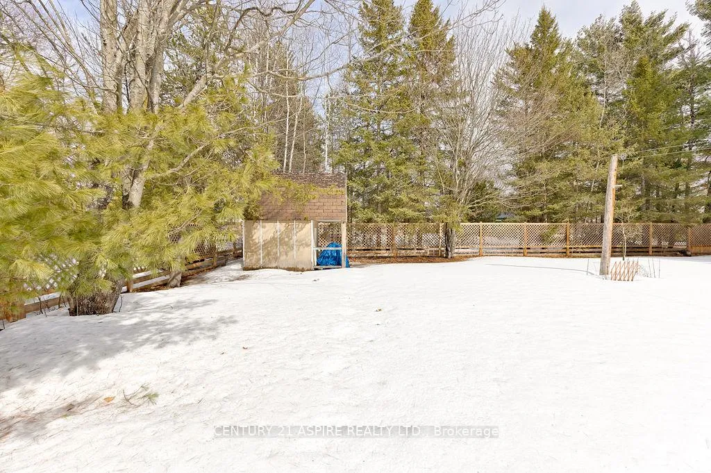 Photo 8 of 4 Charles Street, Petawawa — HOMEH