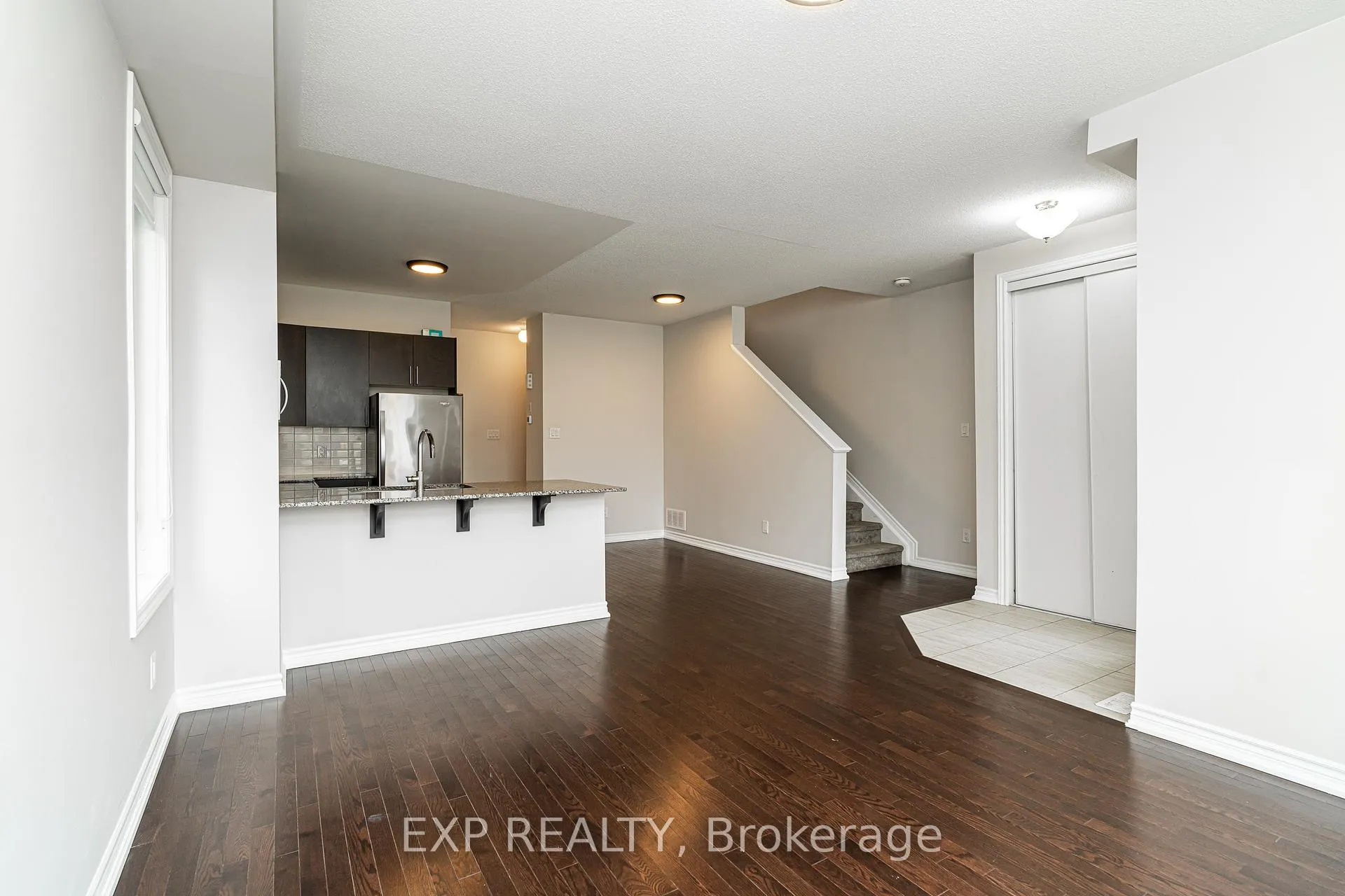 Photo 3 of 1168 Chapman Mills Drive, Ottawa, Barrhaven - Heritage Park — HOMEH